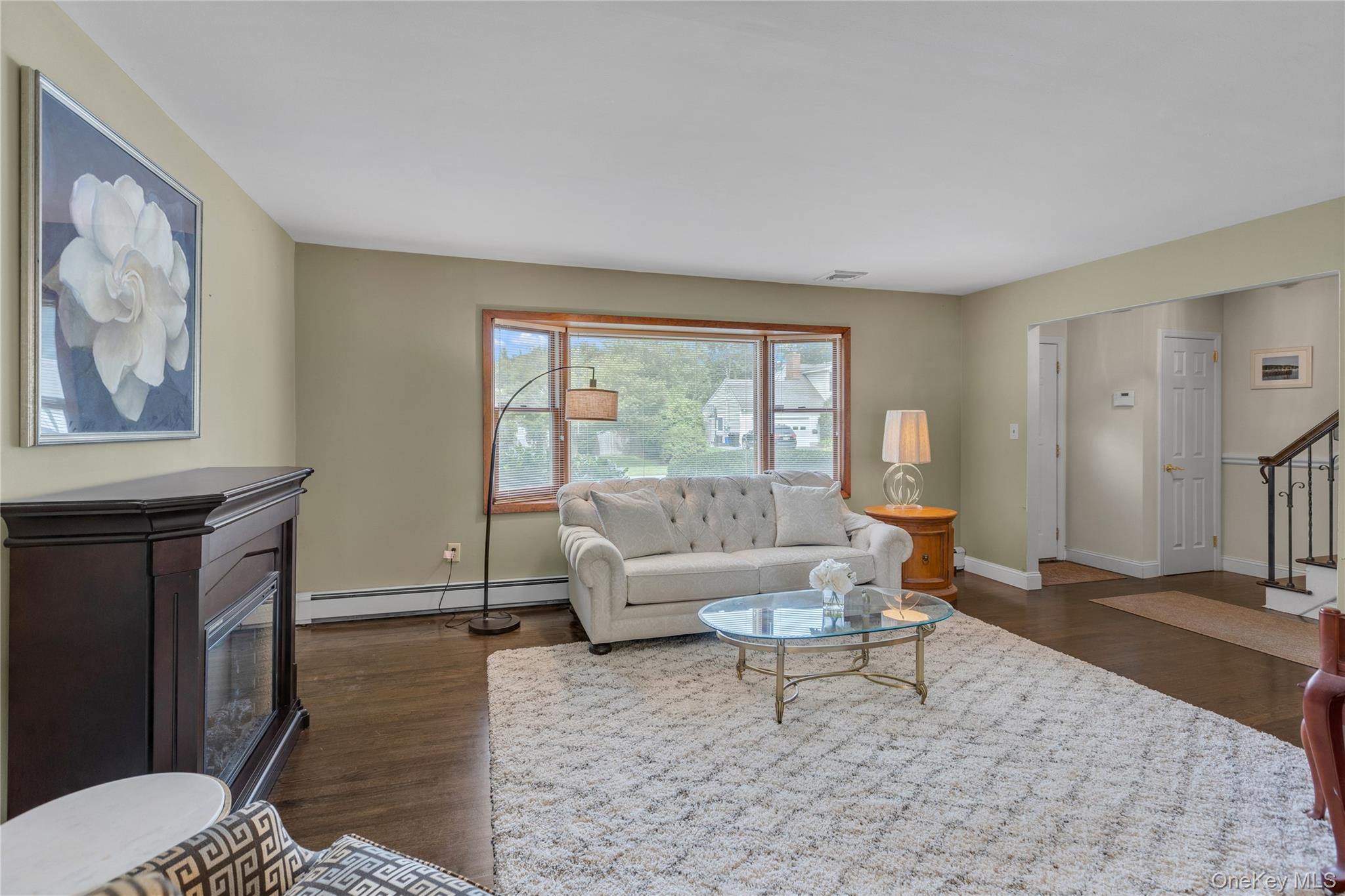 32 Oakwood Street, Greenlawn, NY 11740