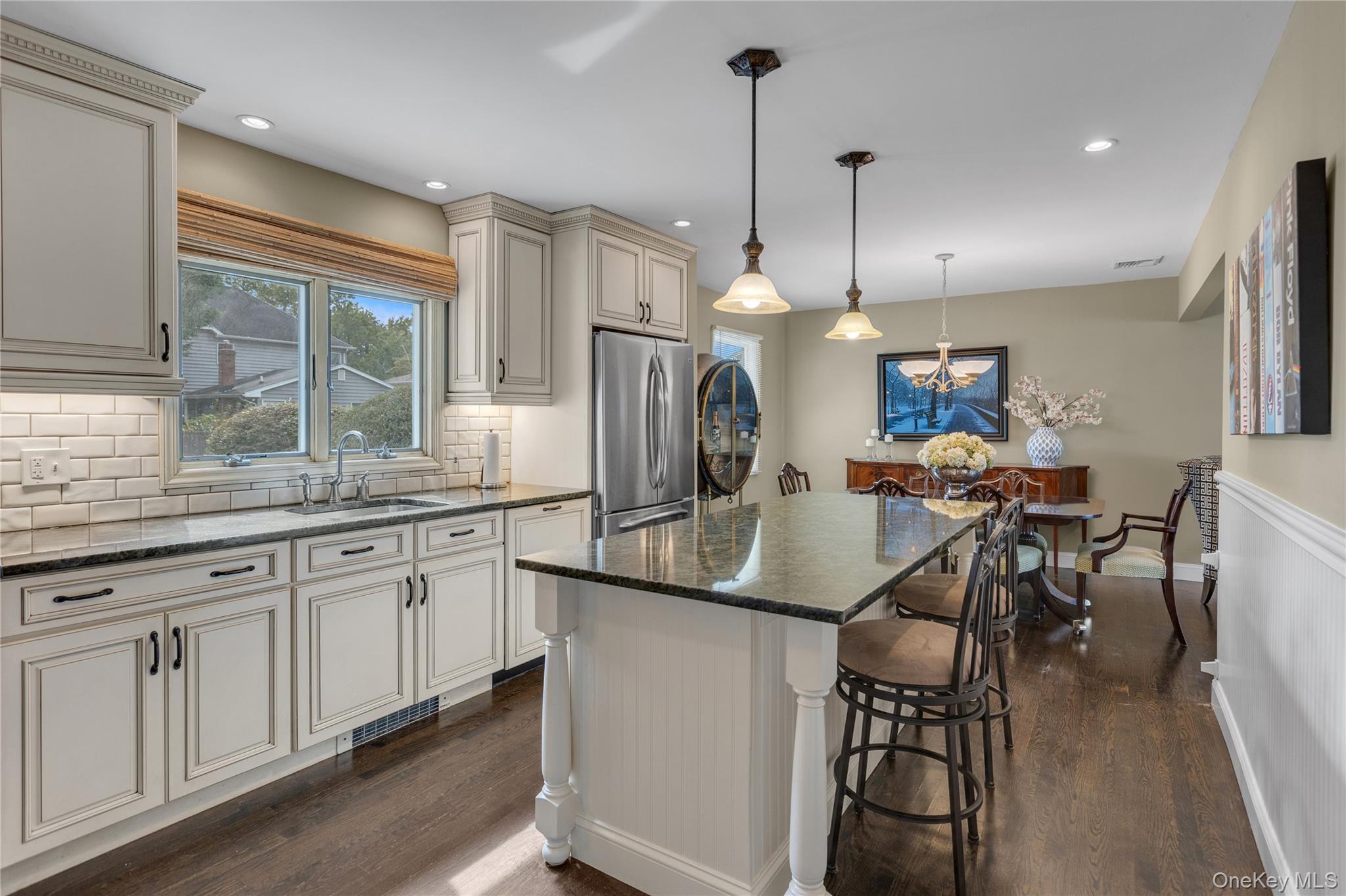 32 Oakwood Street, Greenlawn, NY 11740