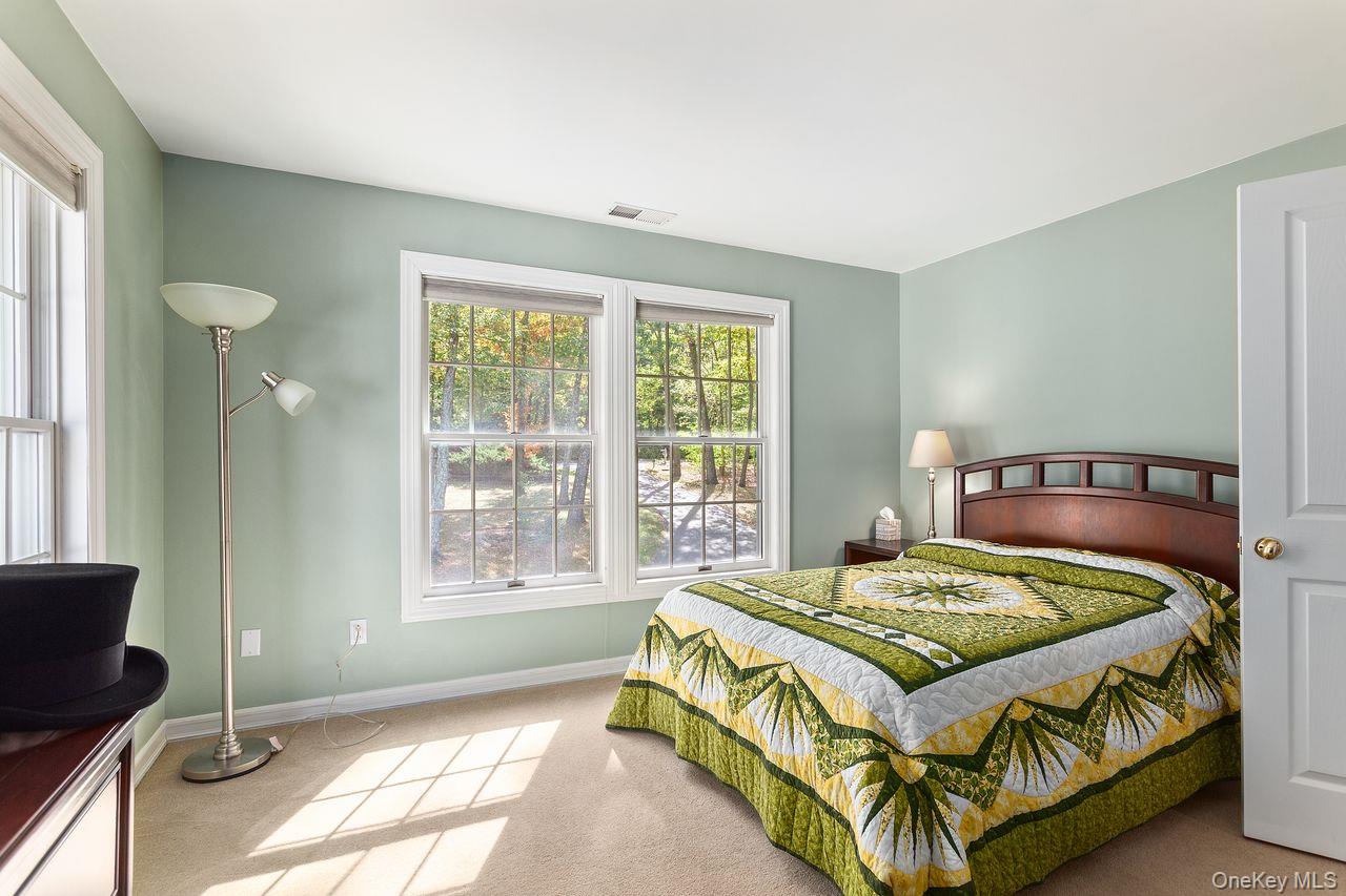 17 Brundige Drive, Goldens Bridge, NY 10526