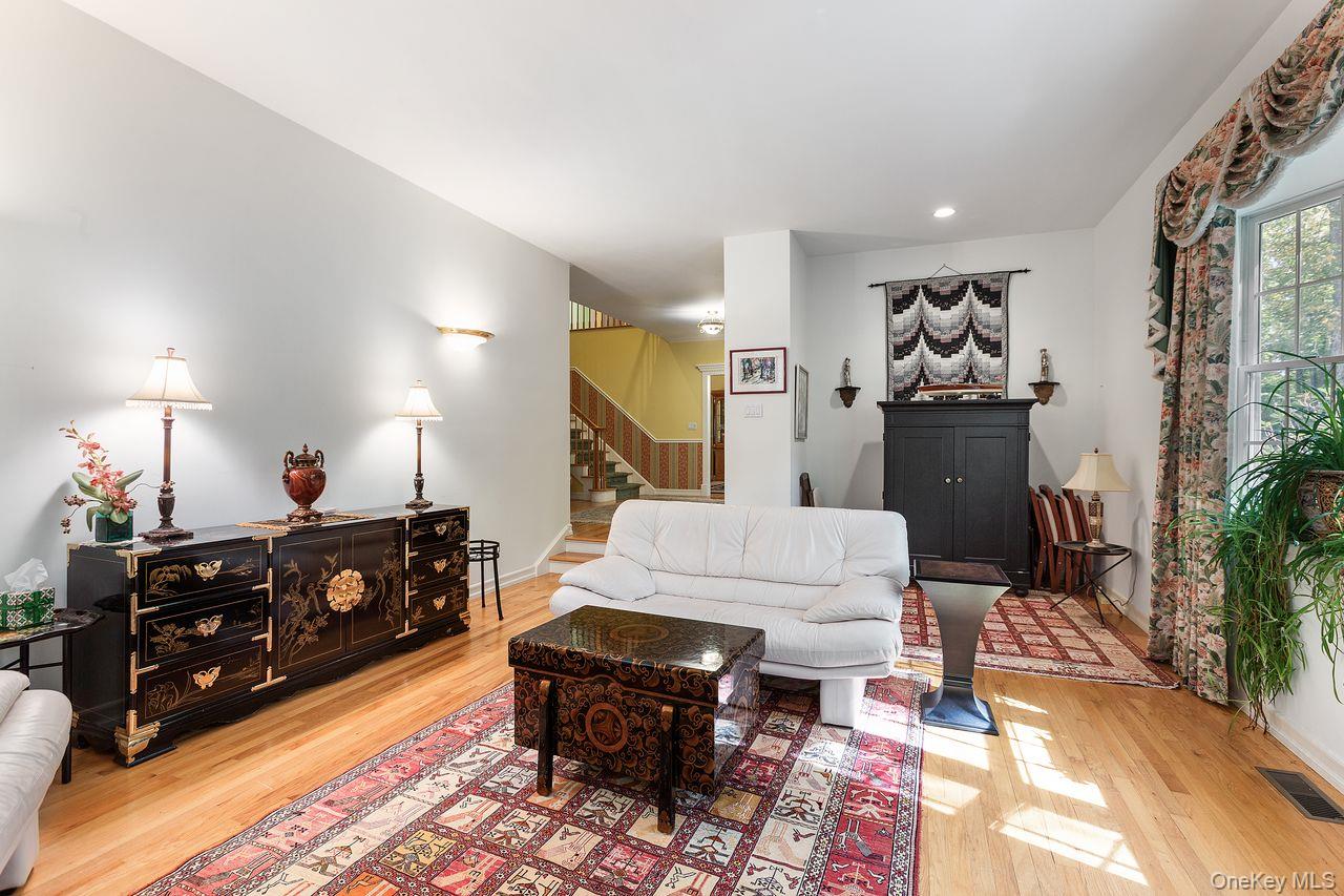 17 Brundige Drive, Goldens Bridge, NY 10526