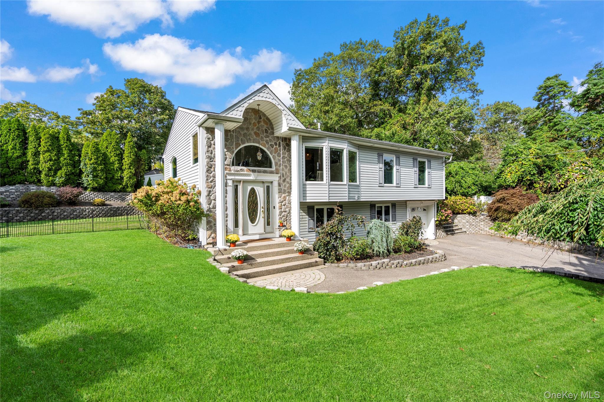 32 Locust Drive, Rocky Point, NY 11778