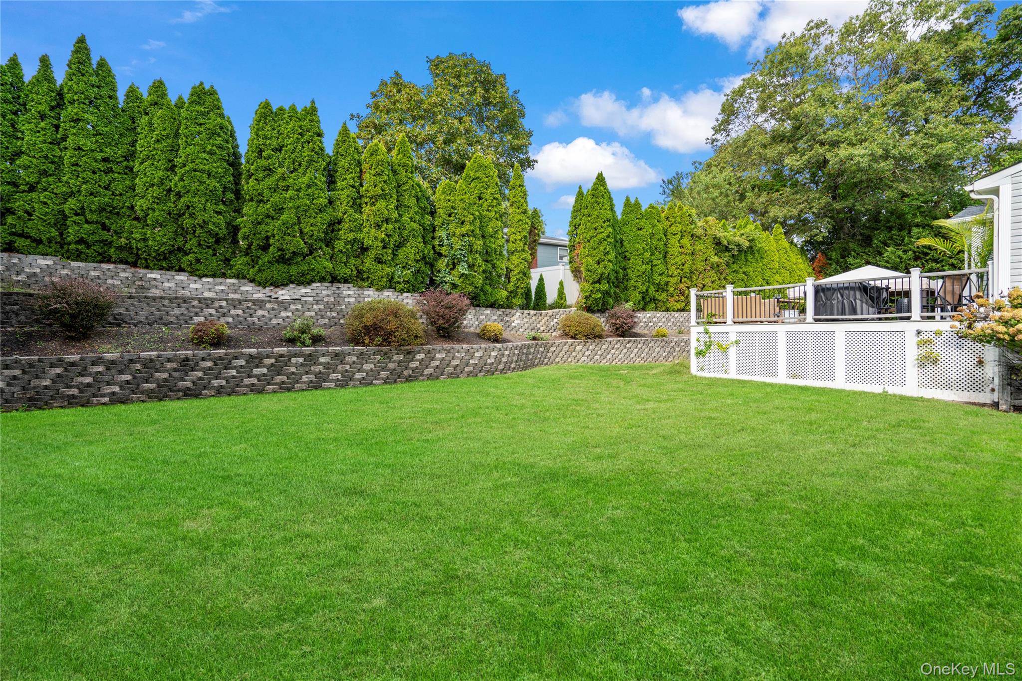 32 Locust Drive, Rocky Point, NY 11778