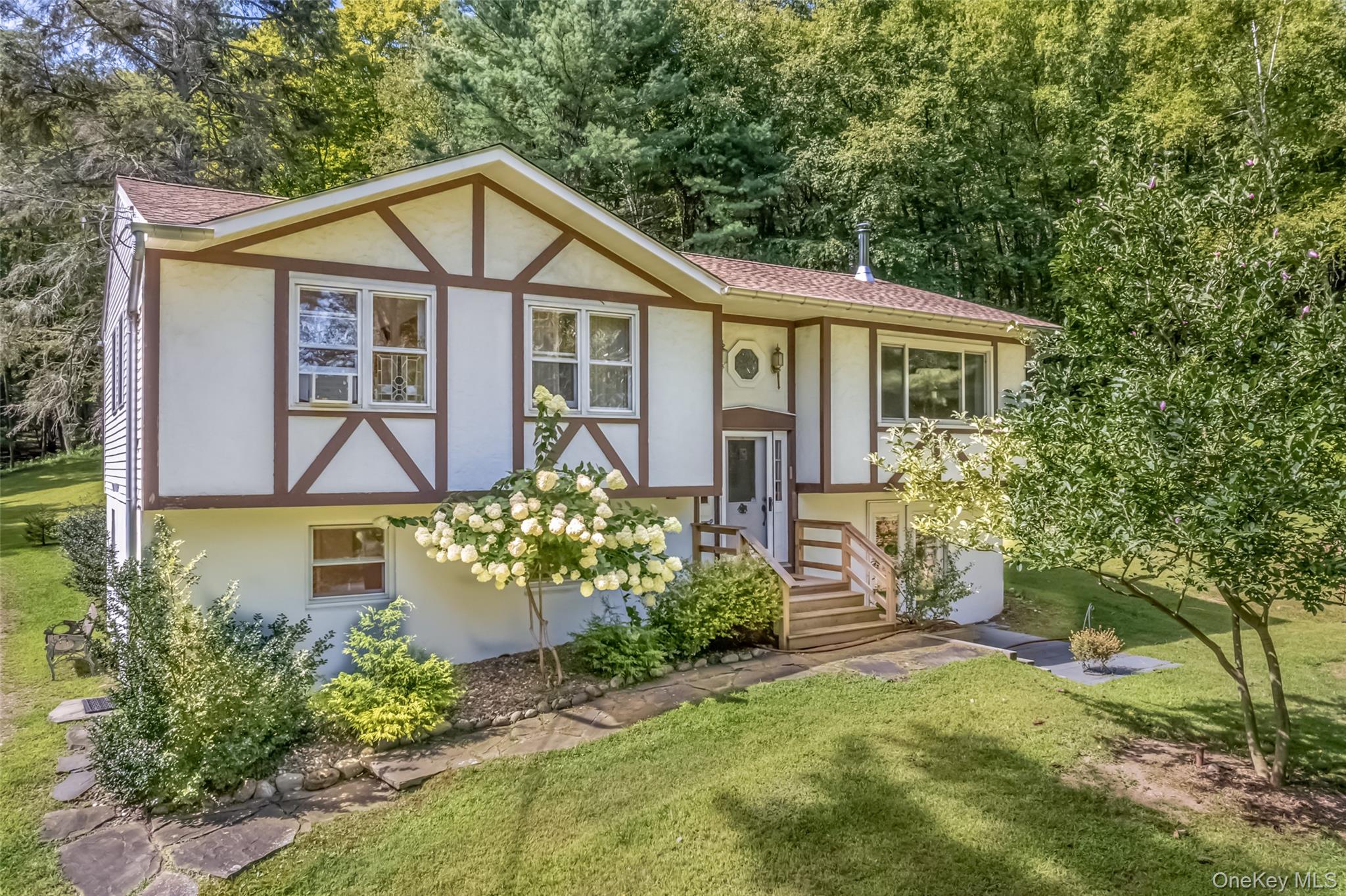 145 Lamoree Road, Rhinebeck, NY 12572