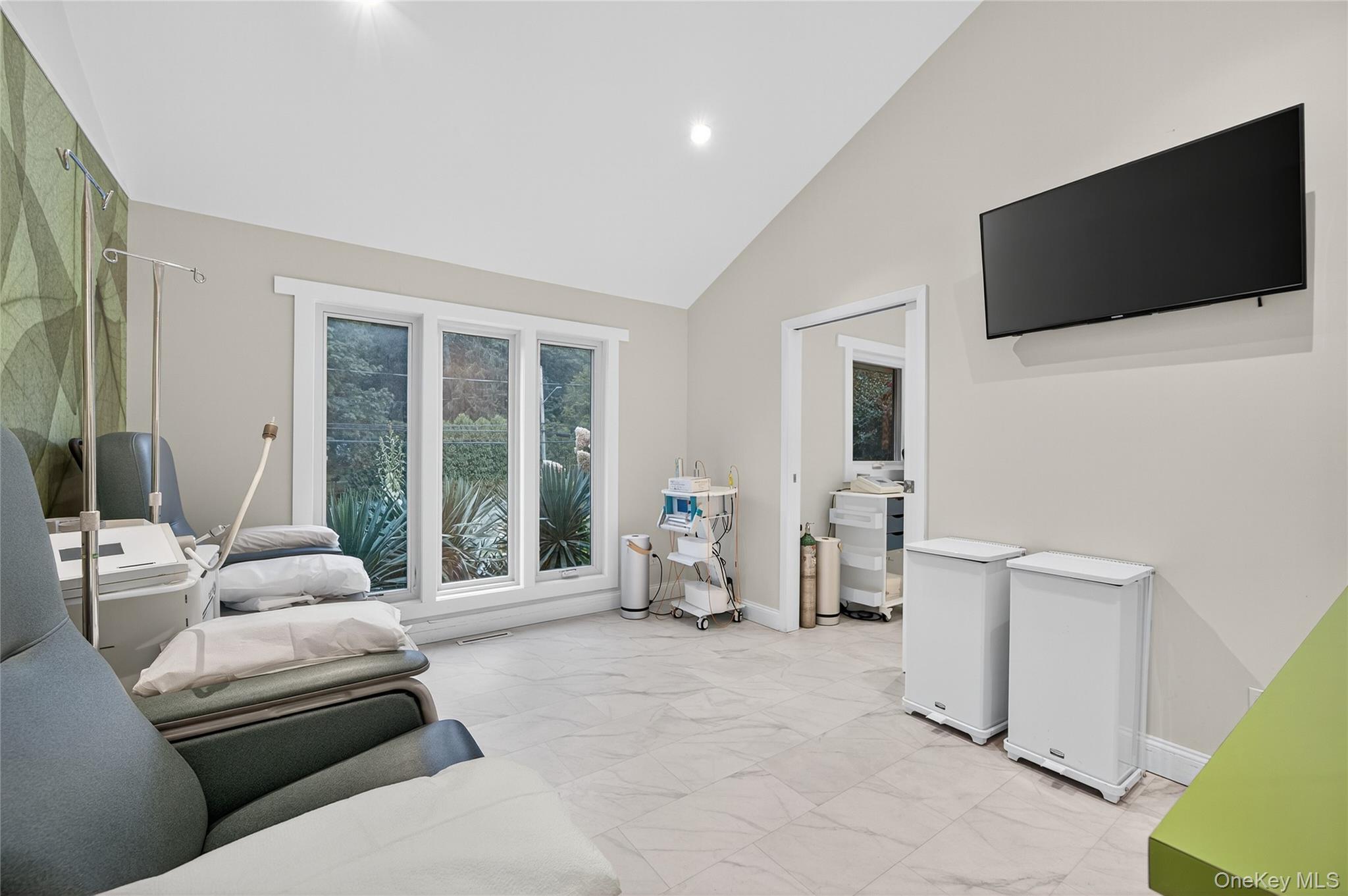 634 Park Avenue, Huntington, NY 11743