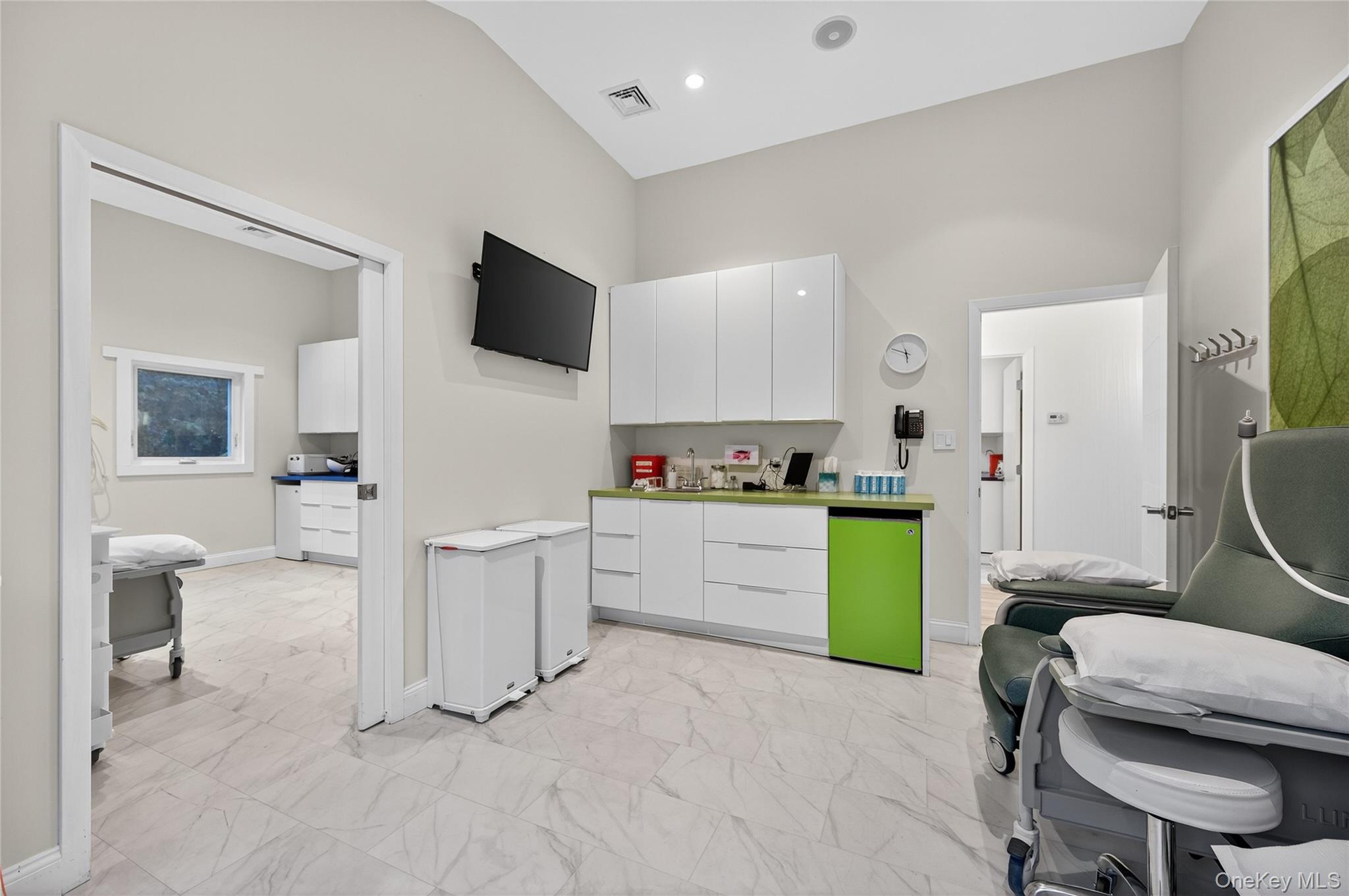 634 Park Avenue, Huntington, NY 11743