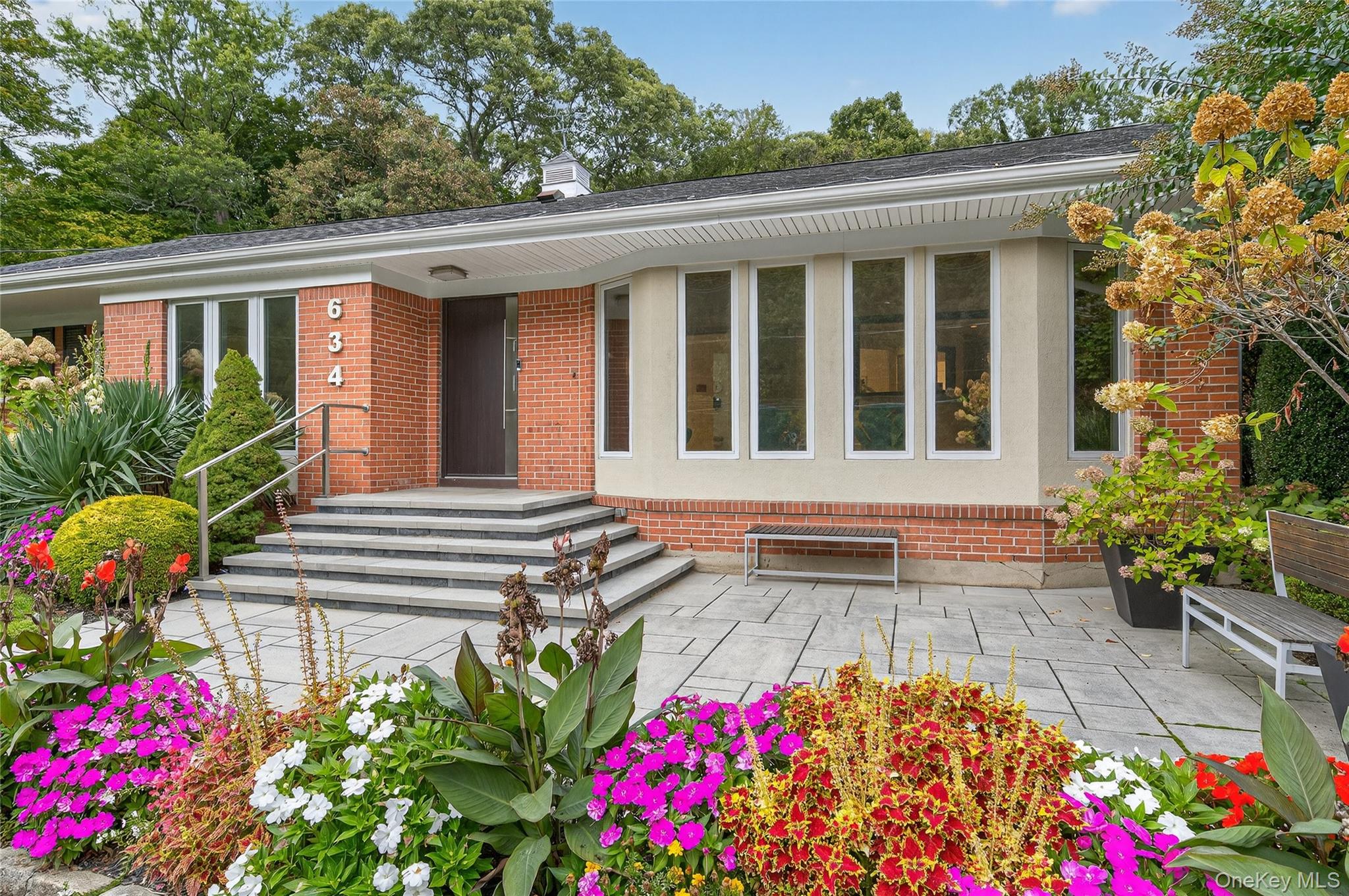 634 Park Avenue, Huntington, NY 11743