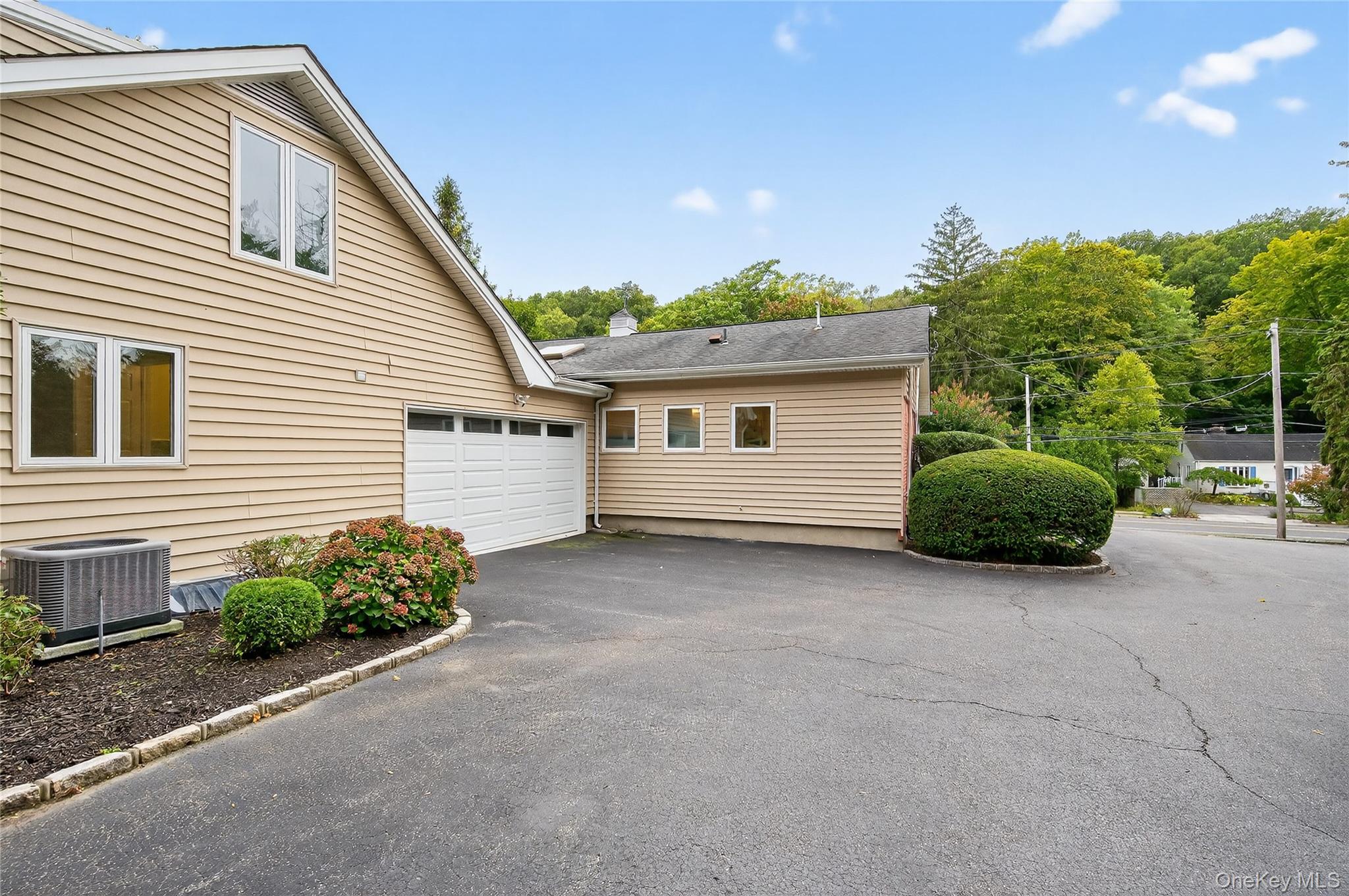 634 Park Avenue, Huntington, NY 11743