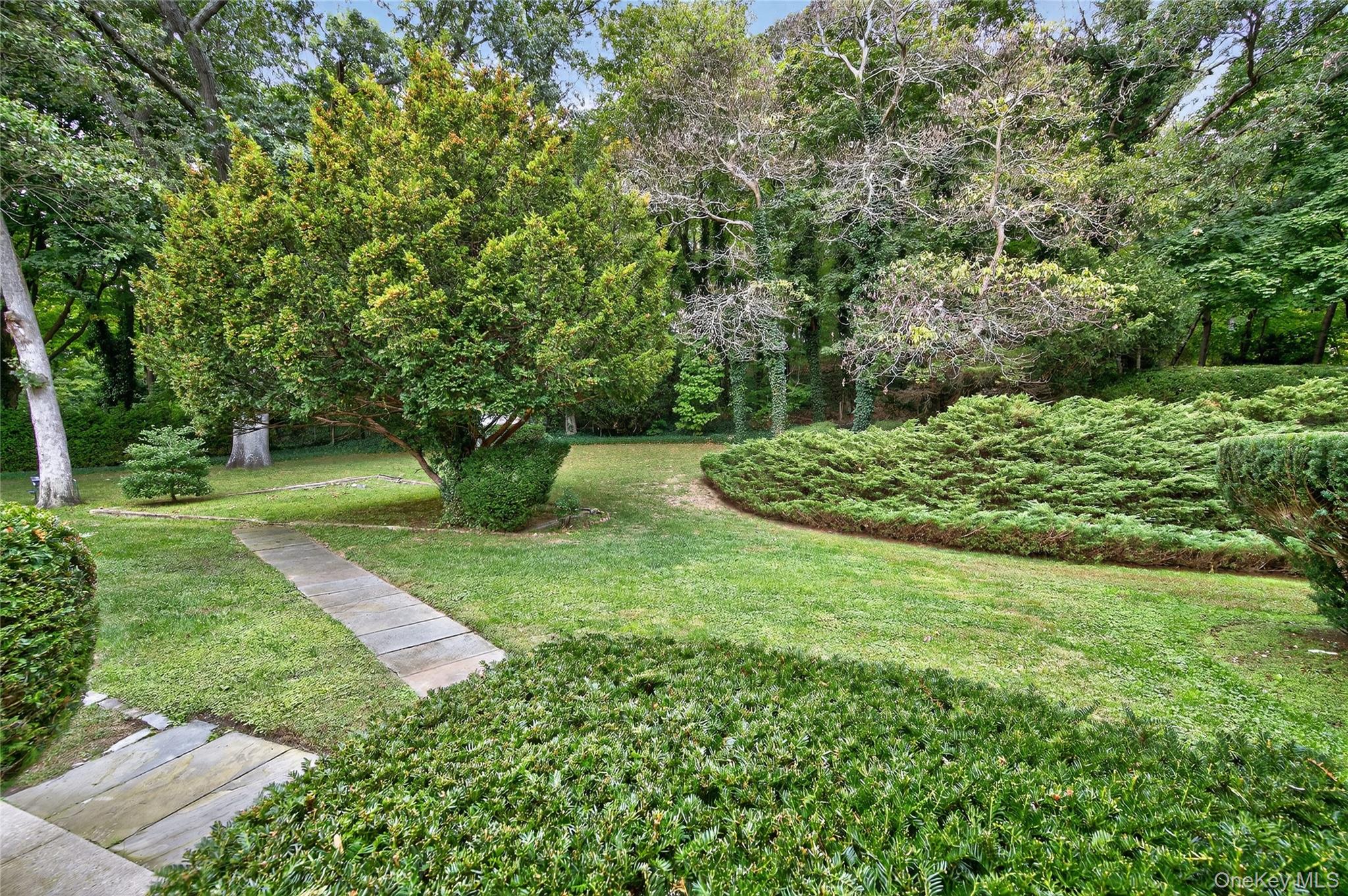 634 Park Avenue, Huntington, NY 11743