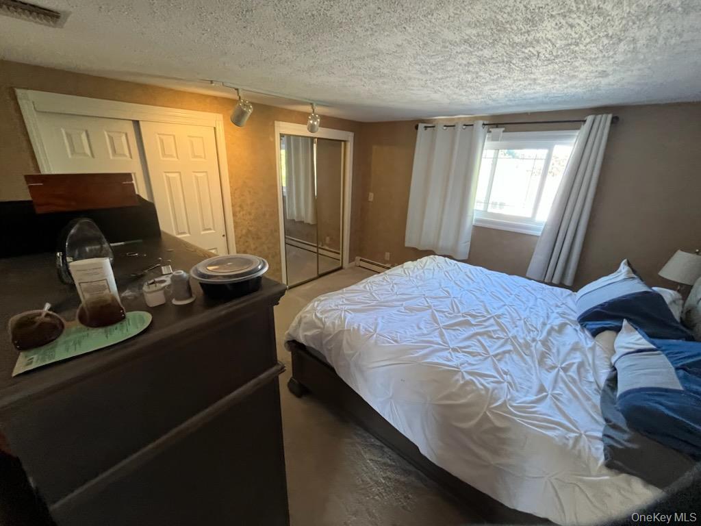 17 Hawthorne Street, Deer Park, NY 11729