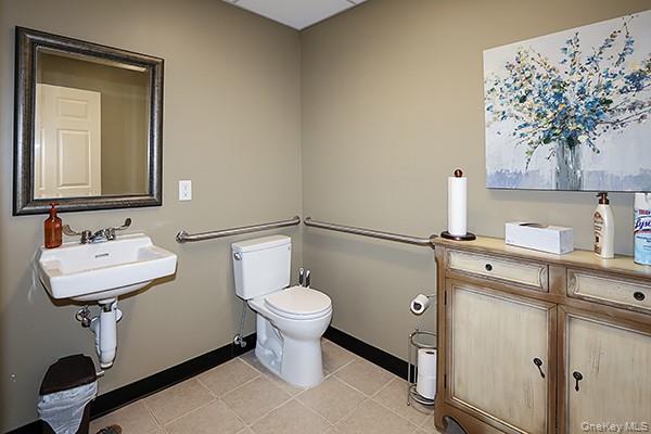 68 Merrick Road, Lynbrook, NY 11563