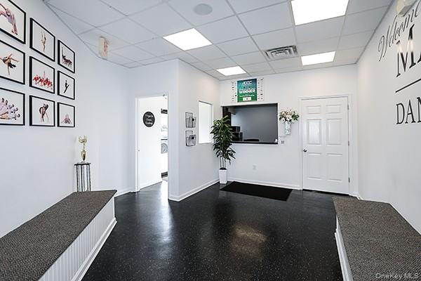 68 Merrick Road, Lynbrook, NY 11563