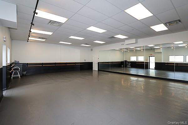 68 Merrick Road, Lynbrook, NY 11563