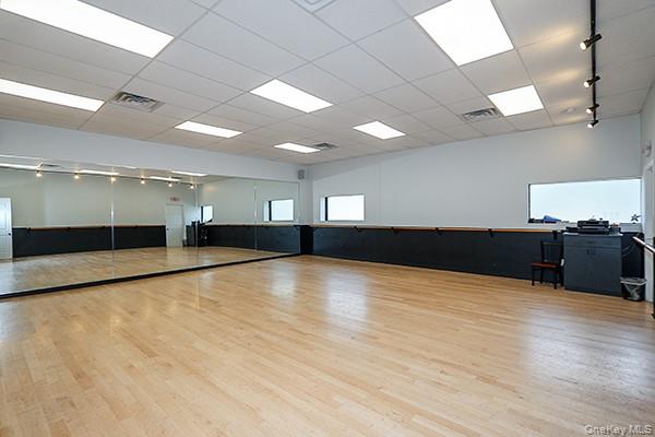 68 Merrick Road, Lynbrook, NY 11563