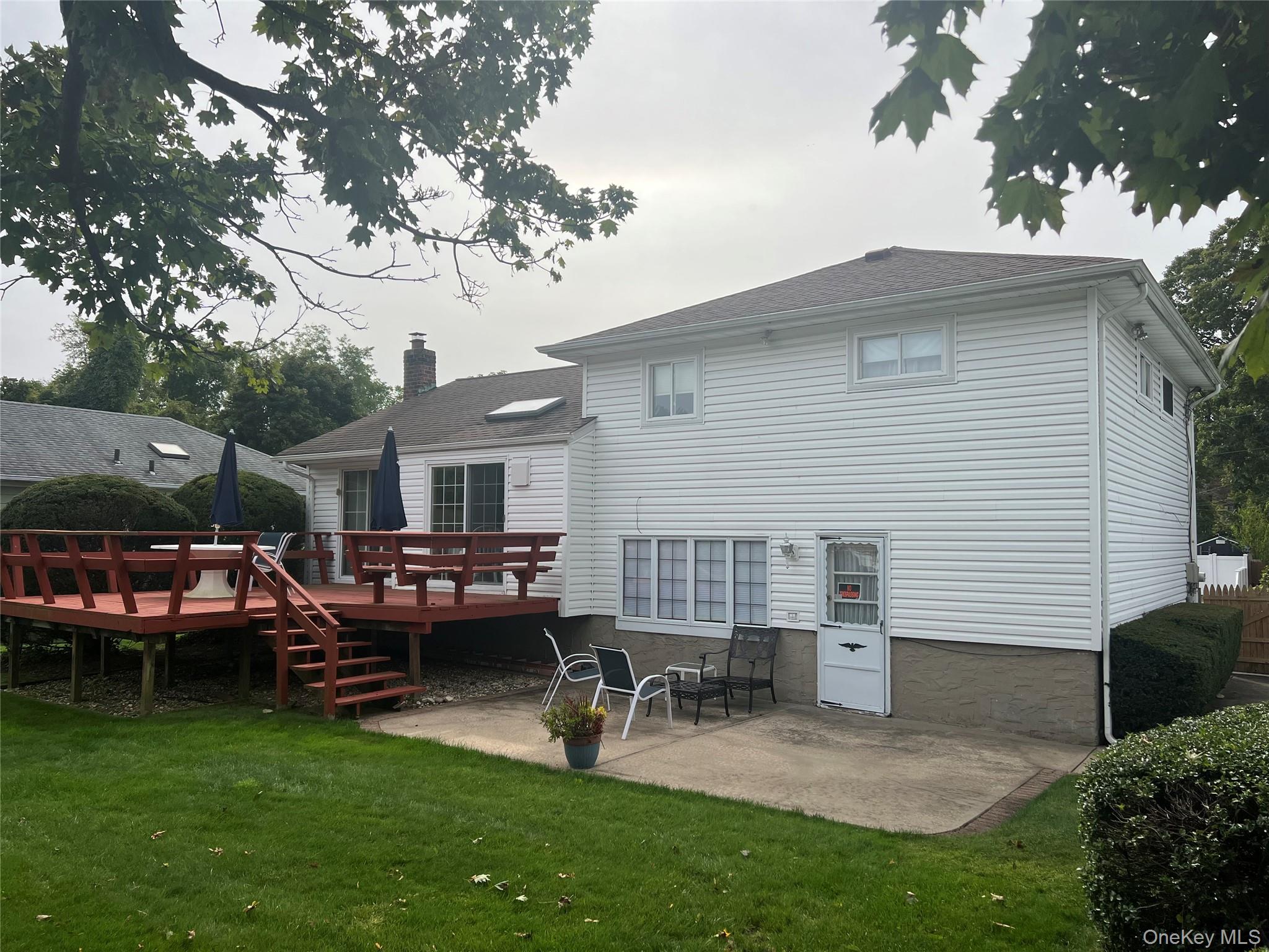 417 Cooper Road, North Babylon, NY 11703