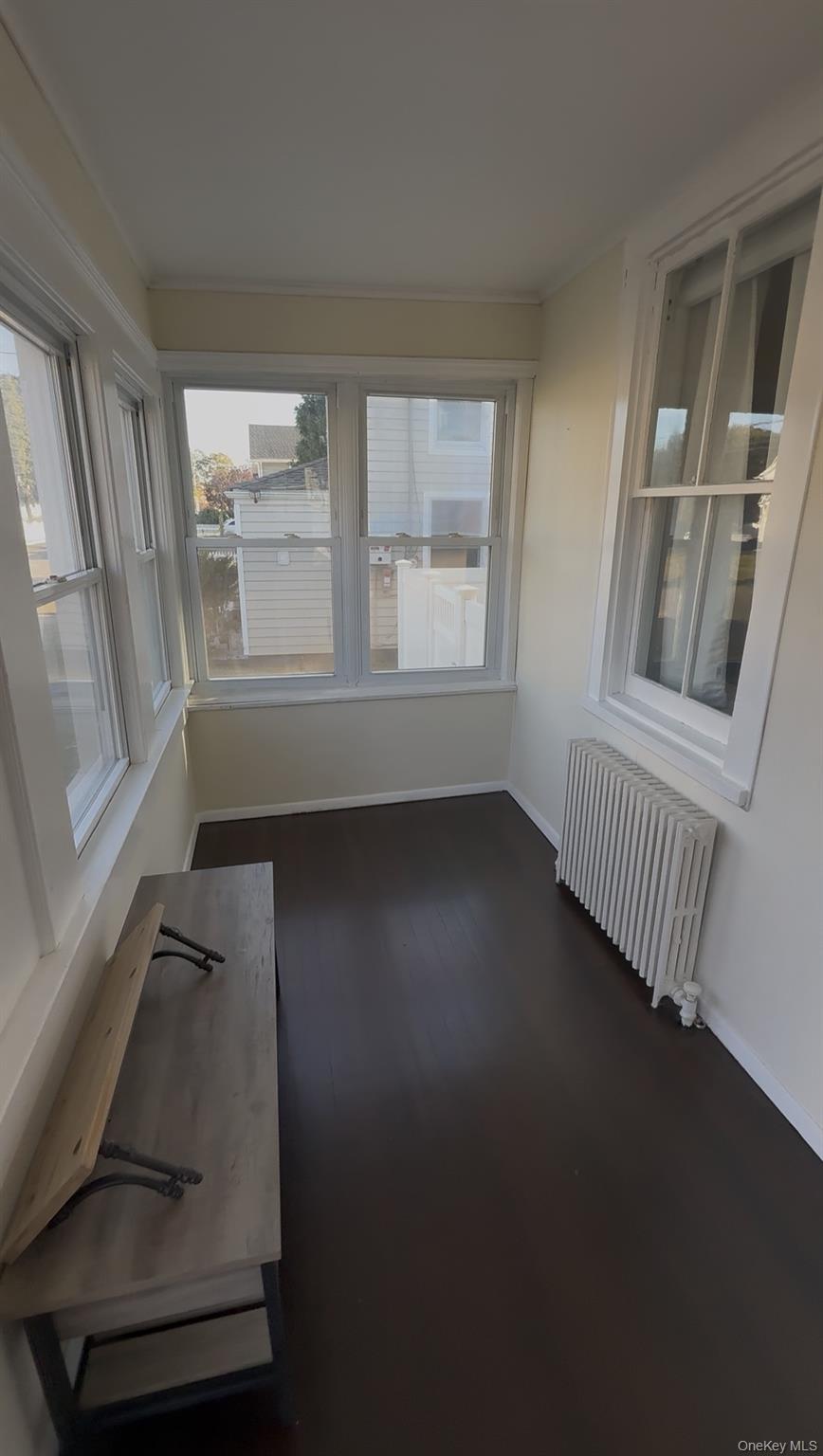 18 1st Avenue, East Islip, NY 11730