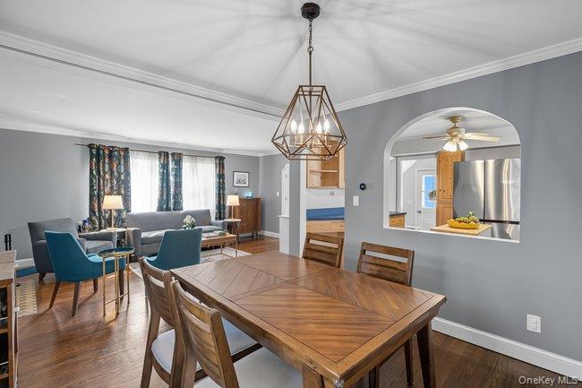 71 Dogwood Avenue, Malverne, NY 11565