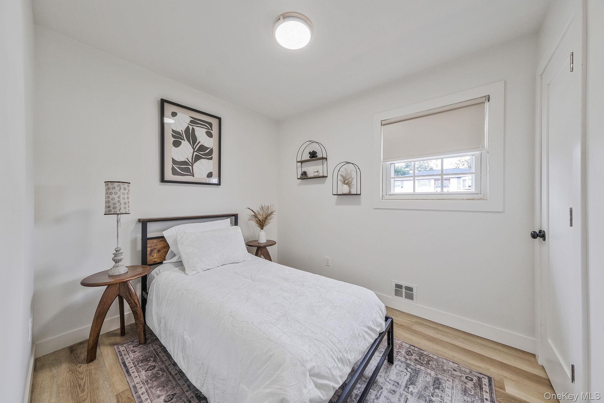 120 Manhattan Avenue, West Babylon, NY 11704