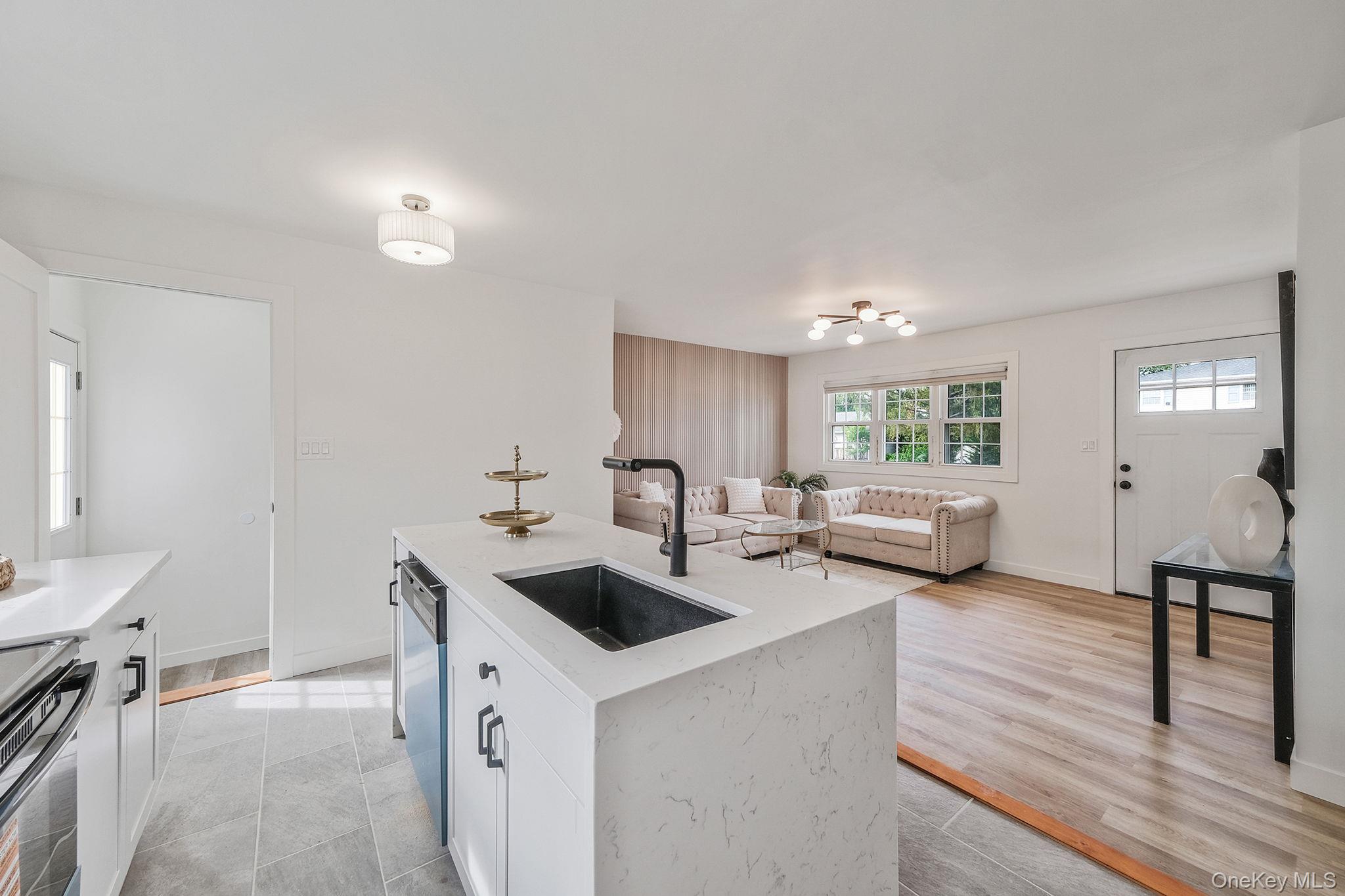 120 Manhattan Avenue, West Babylon, NY 11704