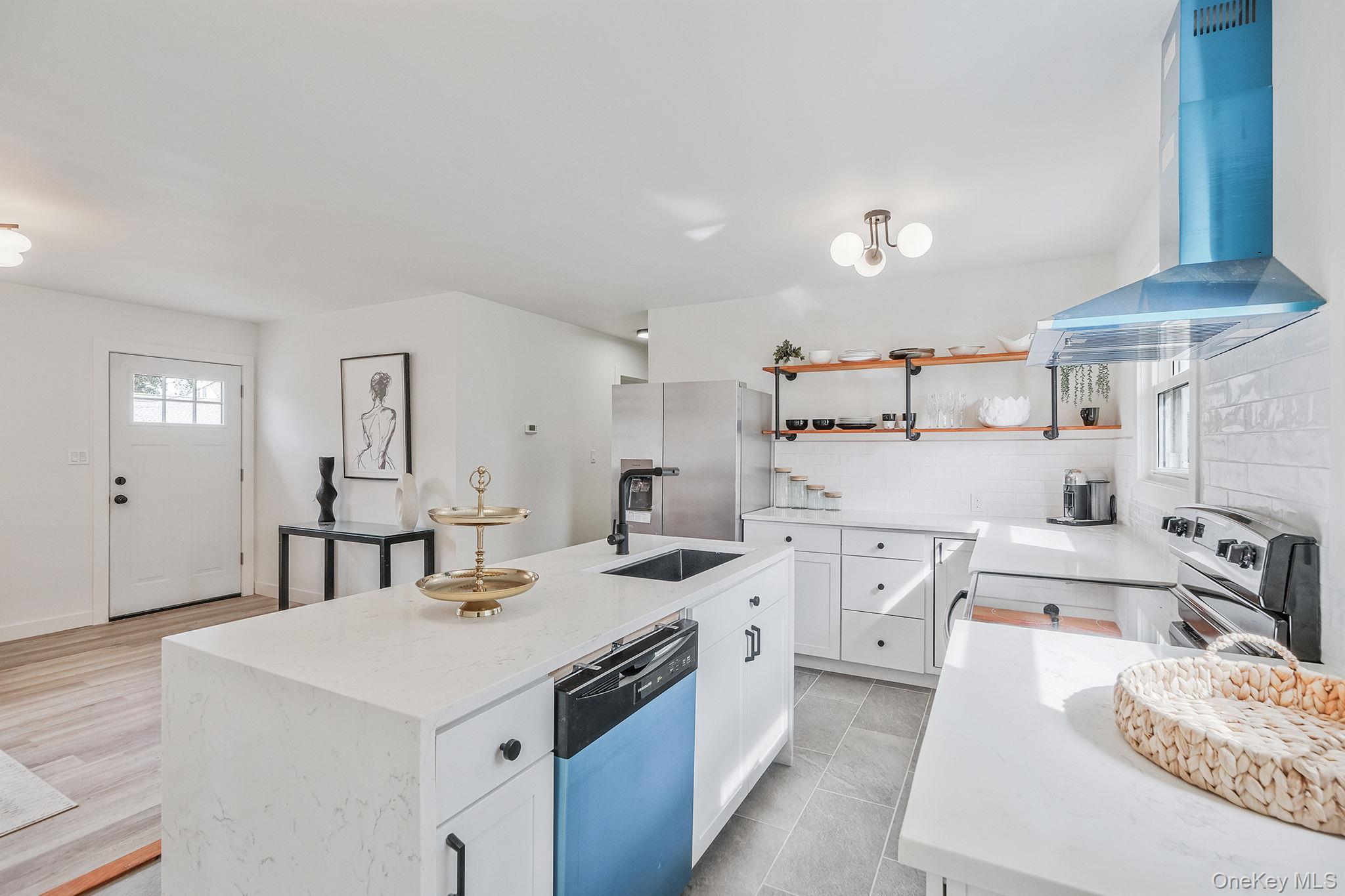 120 Manhattan Avenue, West Babylon, NY 11704