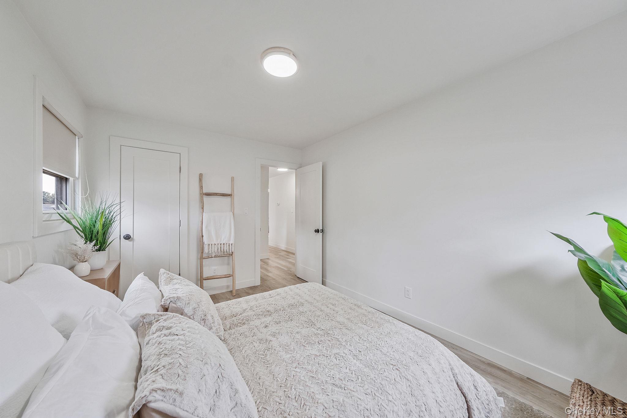 120 Manhattan Avenue, West Babylon, NY 11704