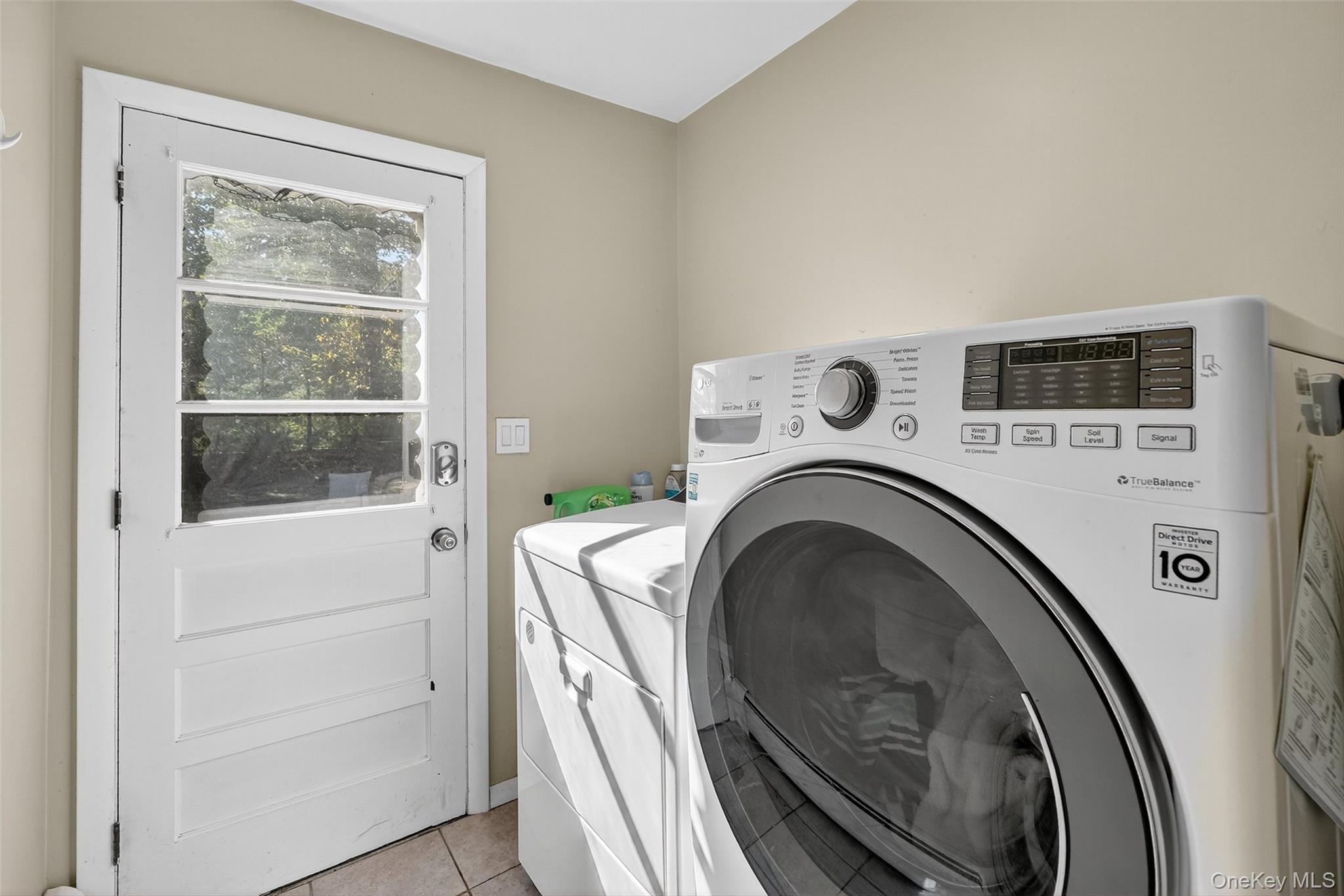 37 Continental Drive, West Nyack, NY 10994