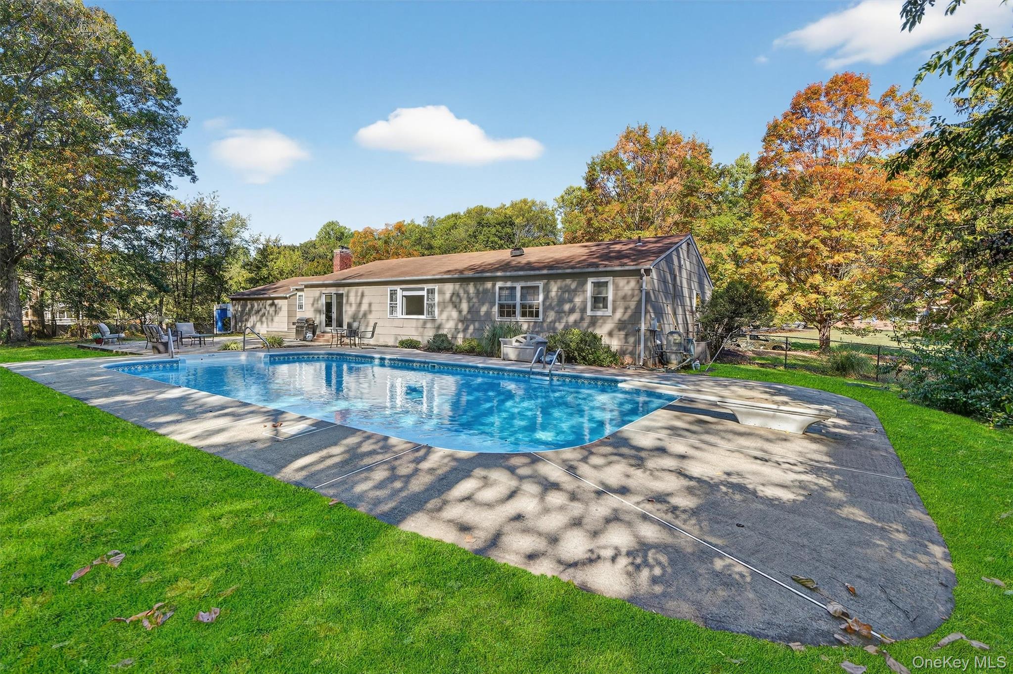 37 Continental Drive, West Nyack, NY 10994