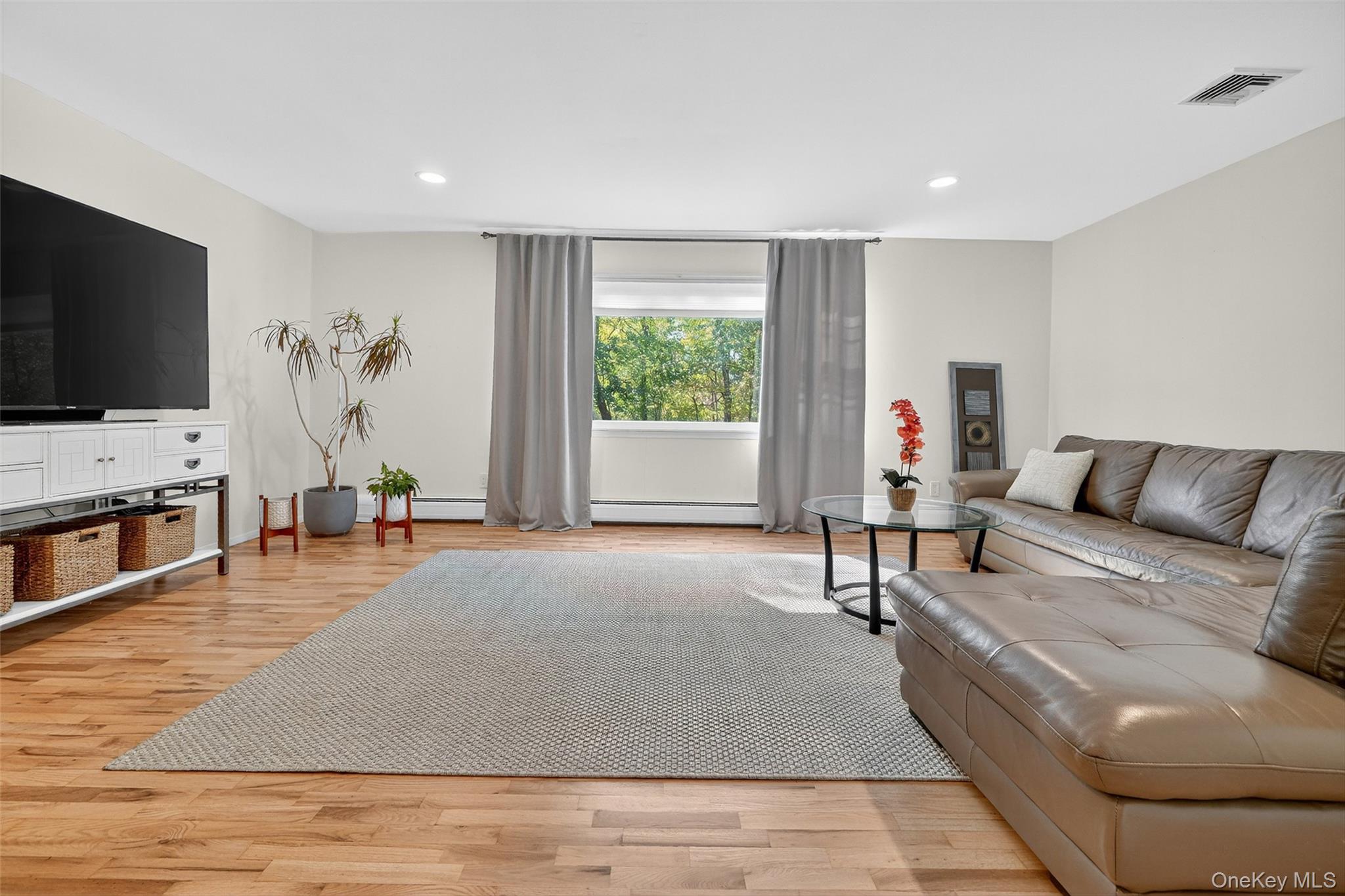 37 Continental Drive, West Nyack, NY 10994