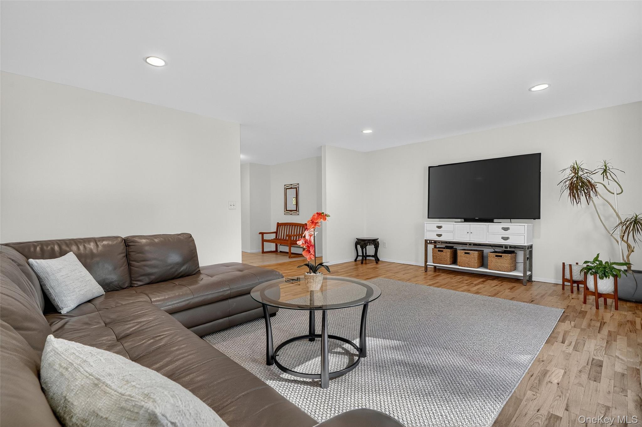 37 Continental Drive, West Nyack, NY 10994