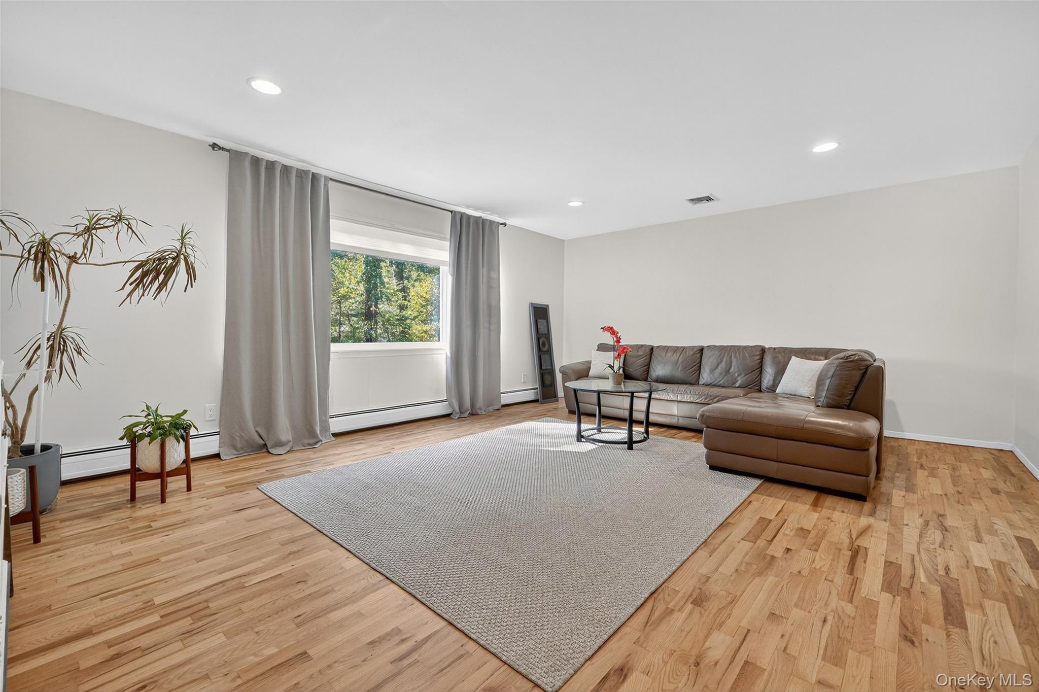 37 Continental Drive, West Nyack, NY 10994