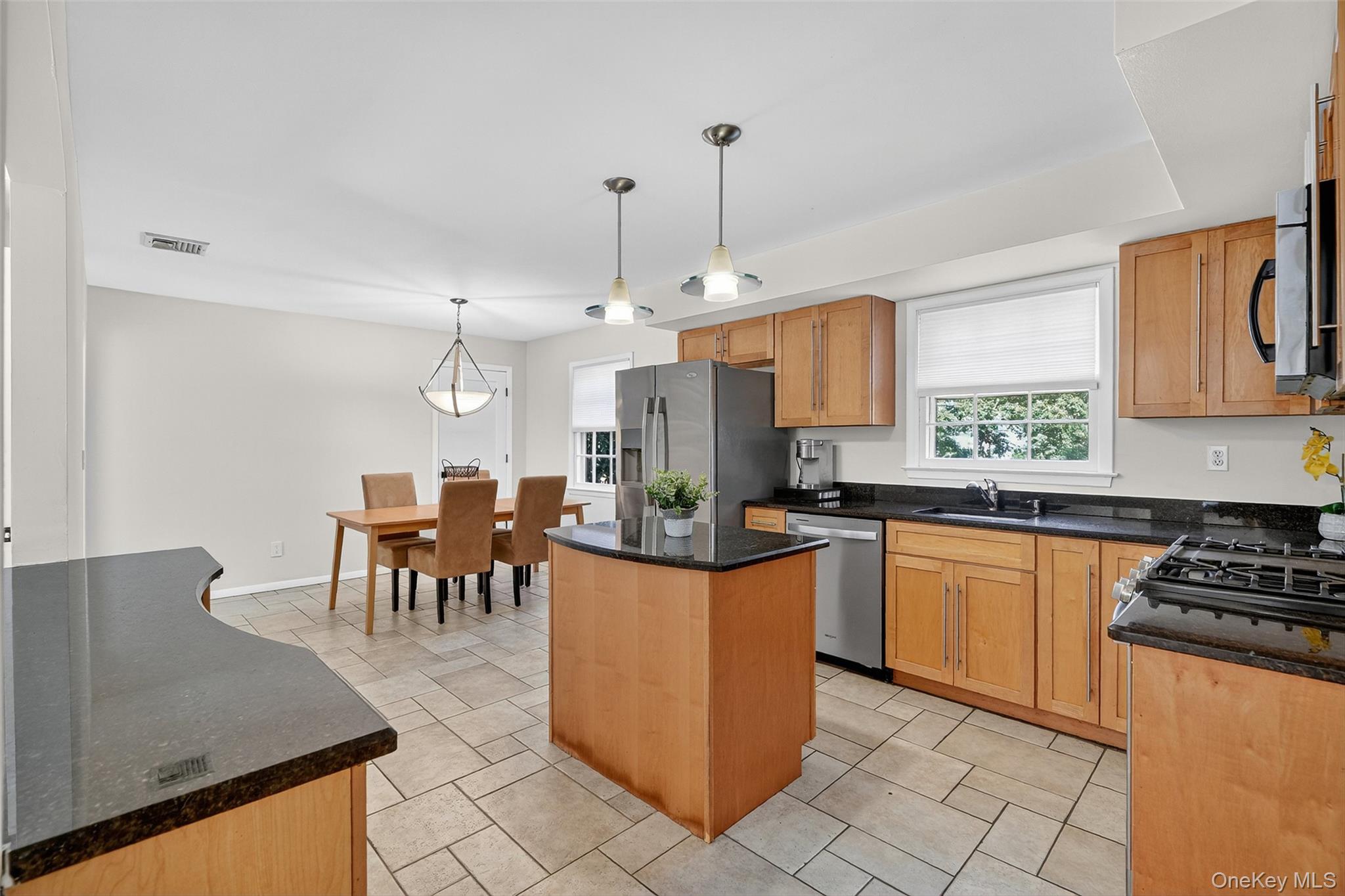 37 Continental Drive, West Nyack, NY 10994