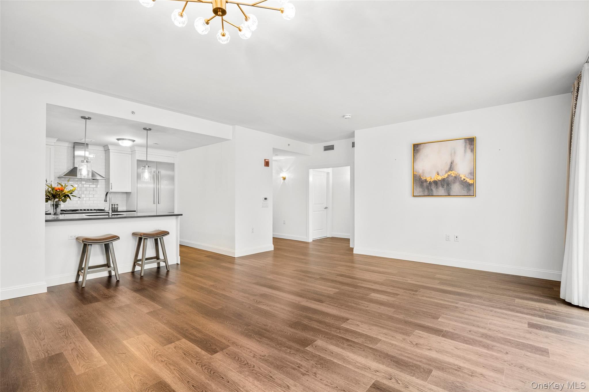 10 Byron Place # 204, Larchmont, NY 10538