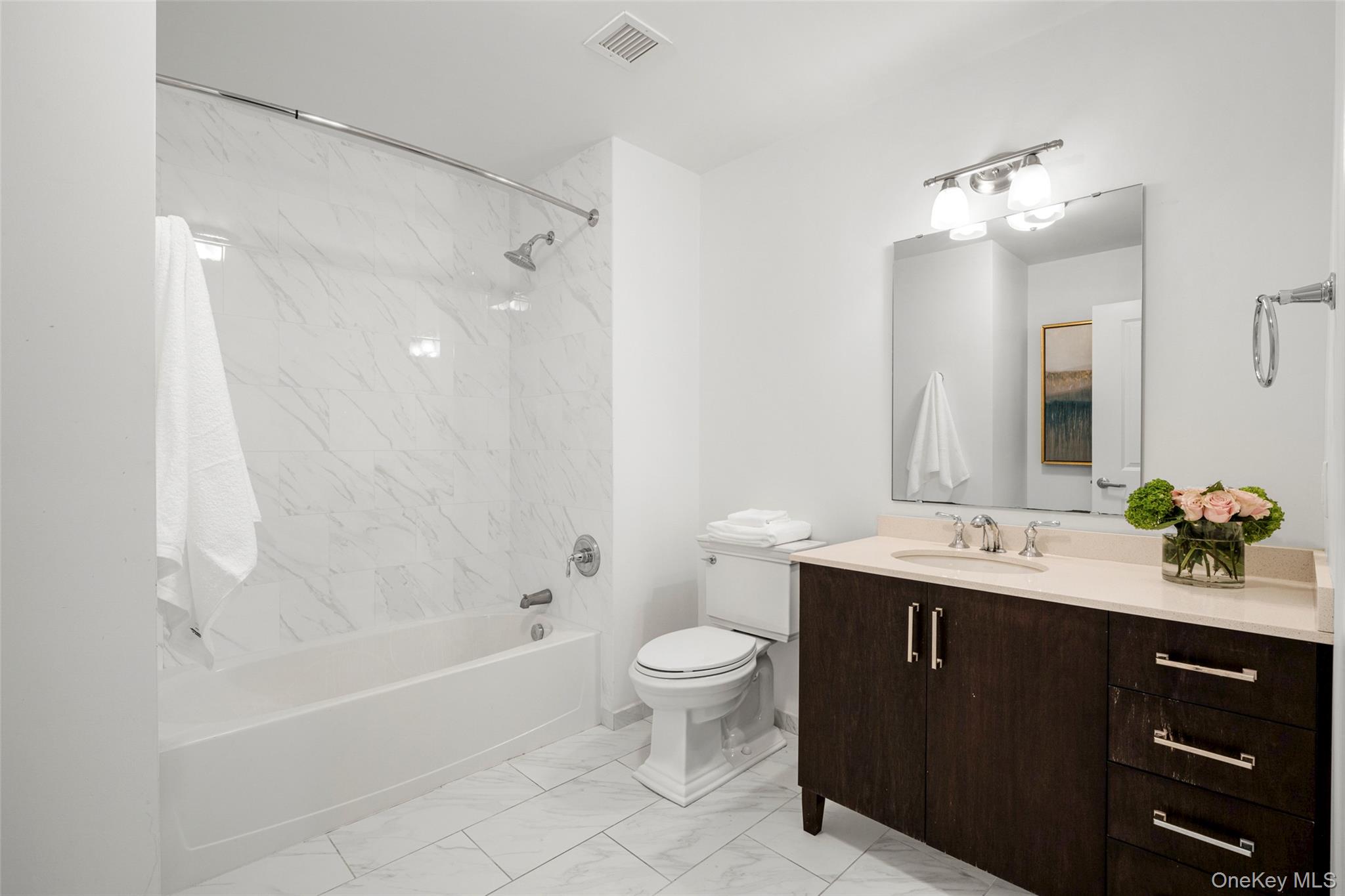 10 Byron Place # 204, Larchmont, NY 10538