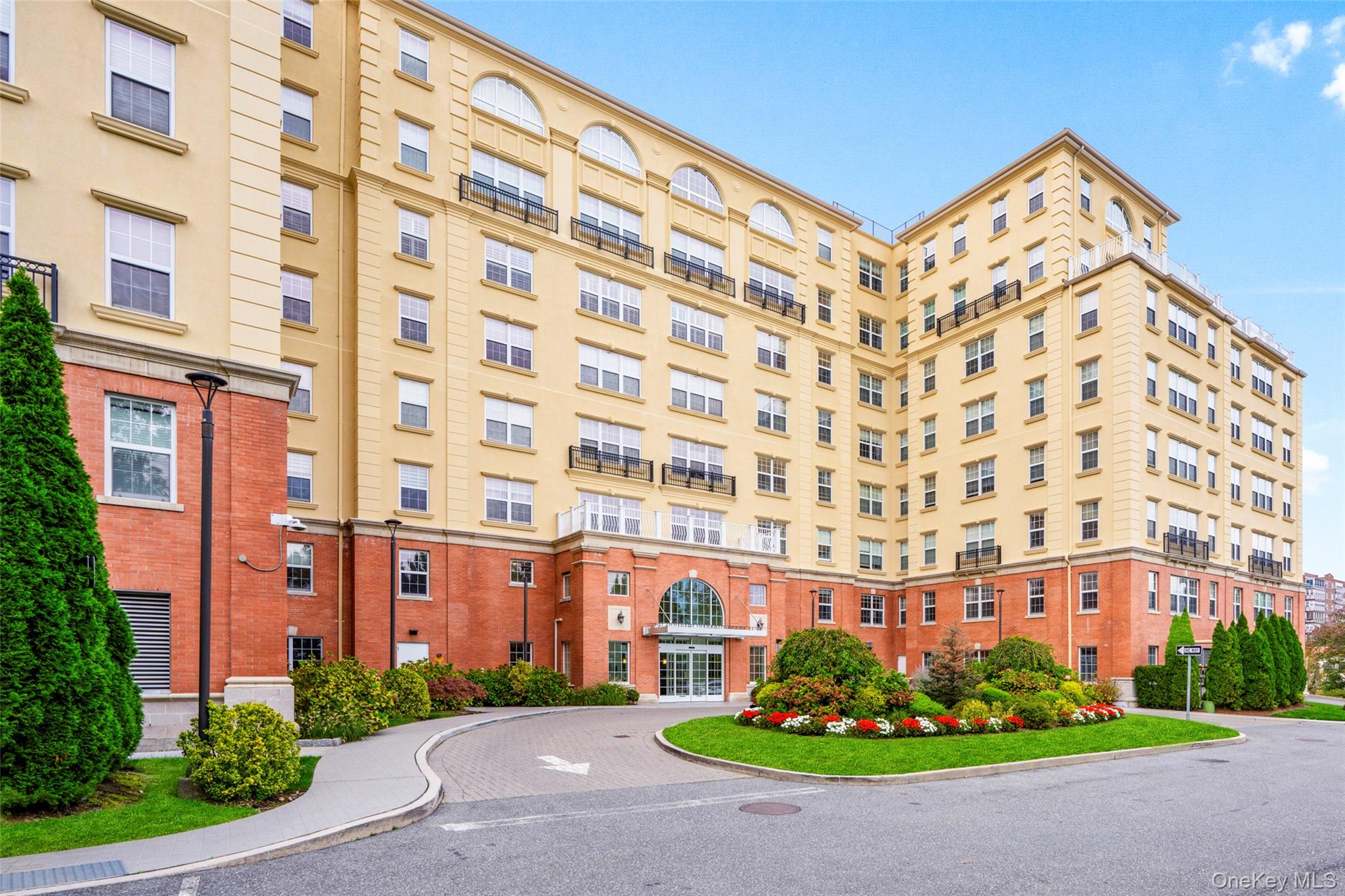 10 Byron Place # 204, Larchmont, NY 10538