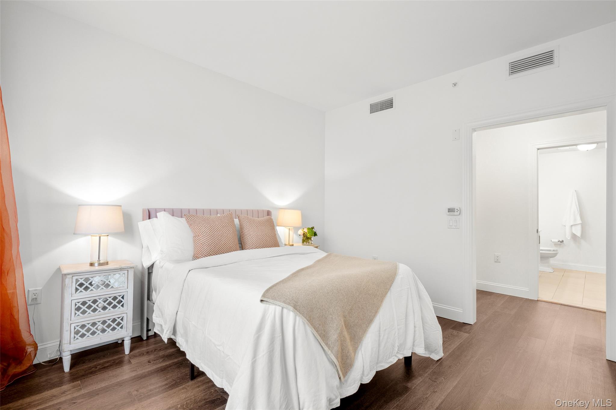 10 Byron Place # 204, Larchmont, NY 10538