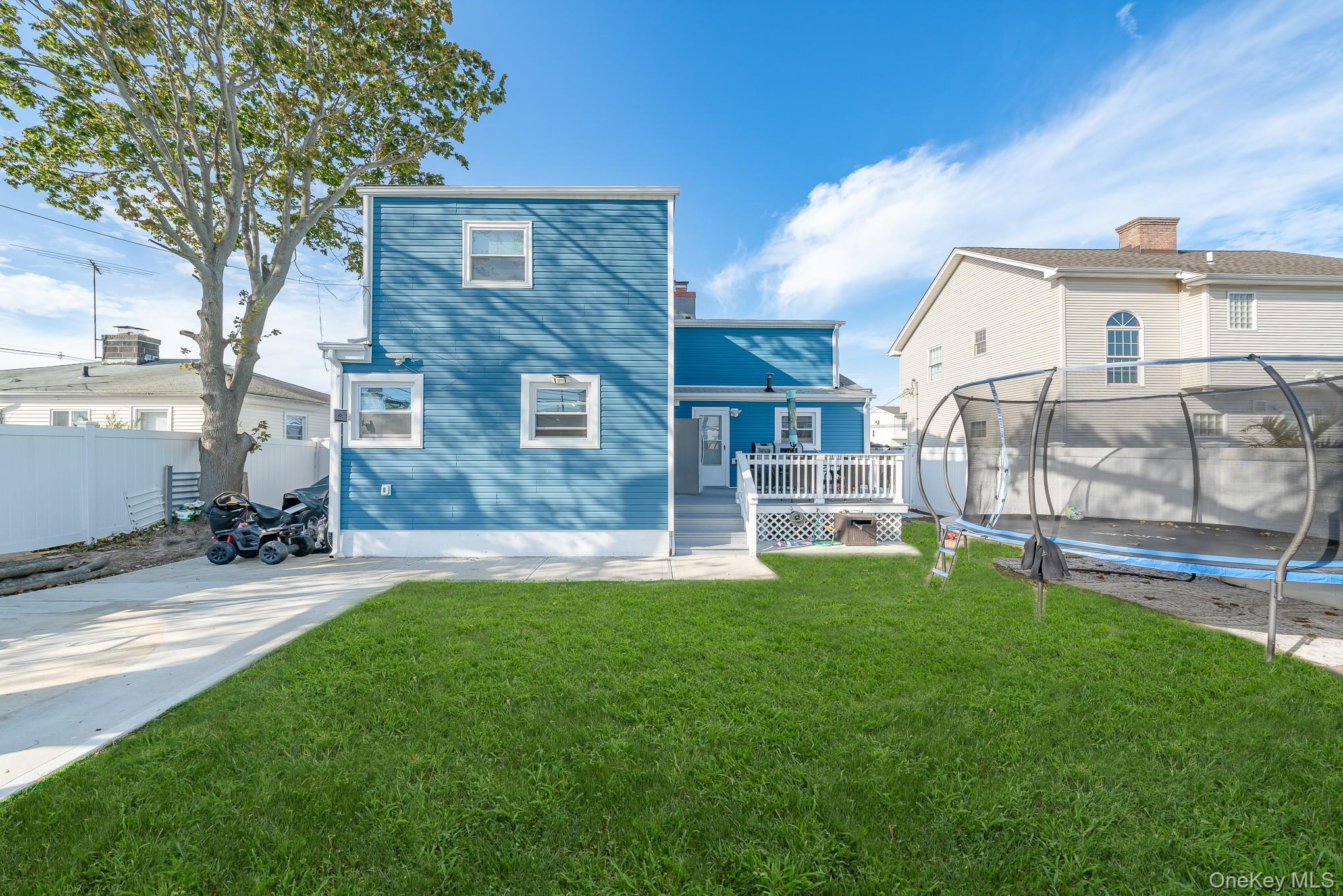 11 Overton Street, Freeport, NY 11520