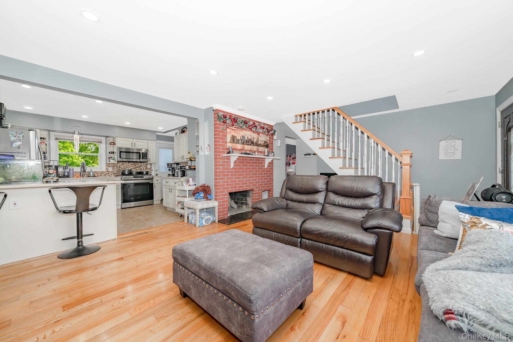 11 Overton Street, Freeport, NY 11520