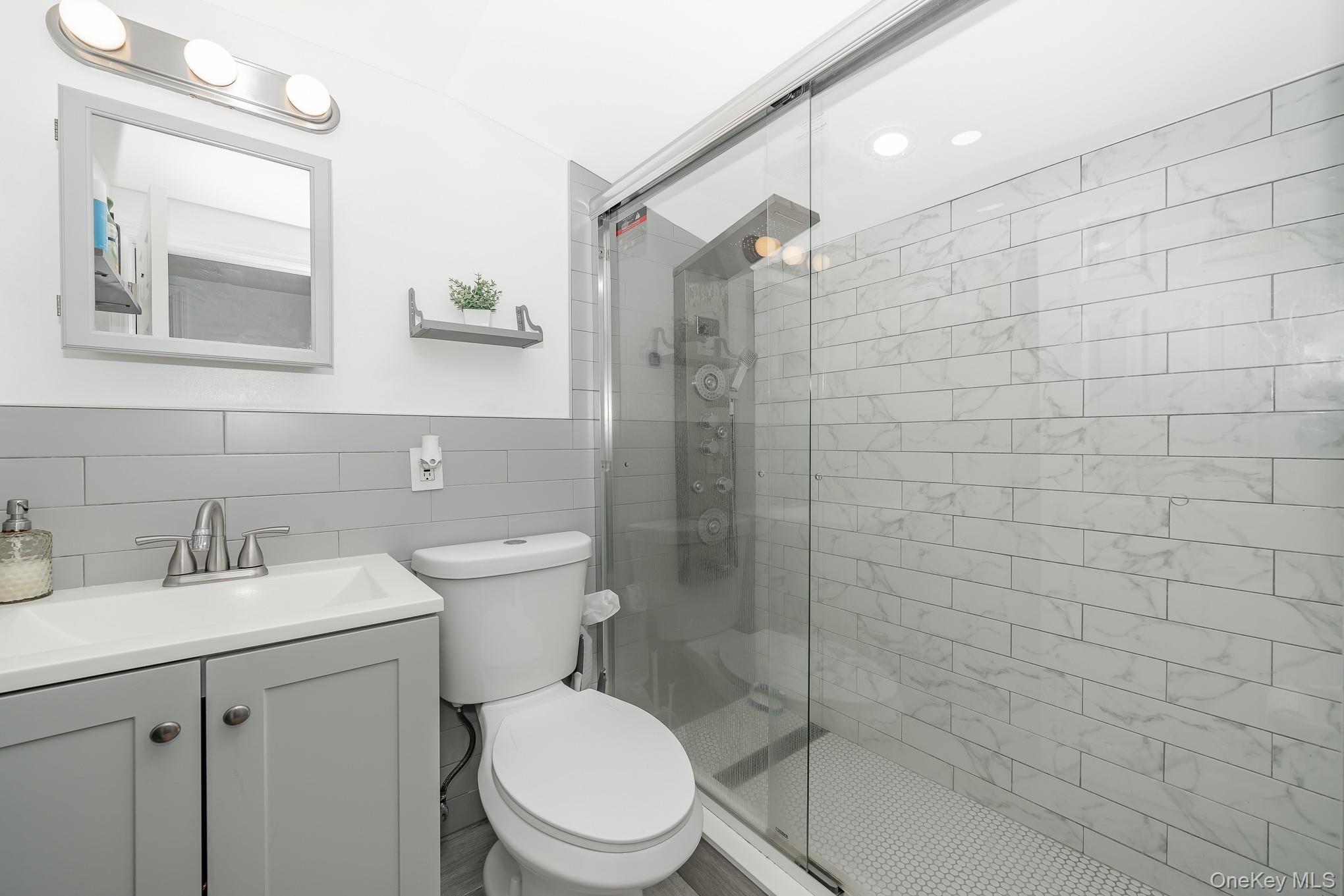 11 Overton Street, Freeport, NY 11520