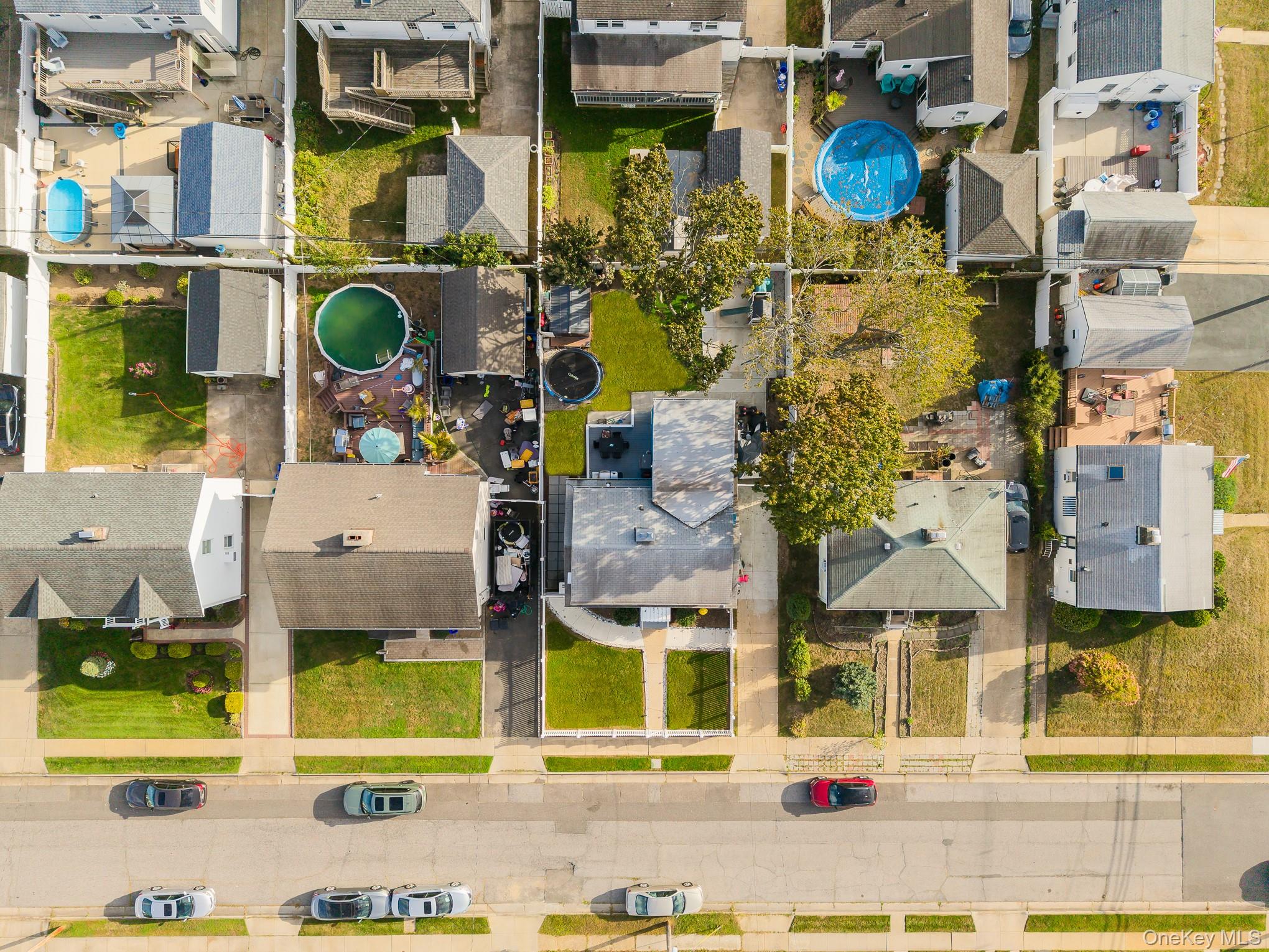 11 Overton Street, Freeport, NY 11520