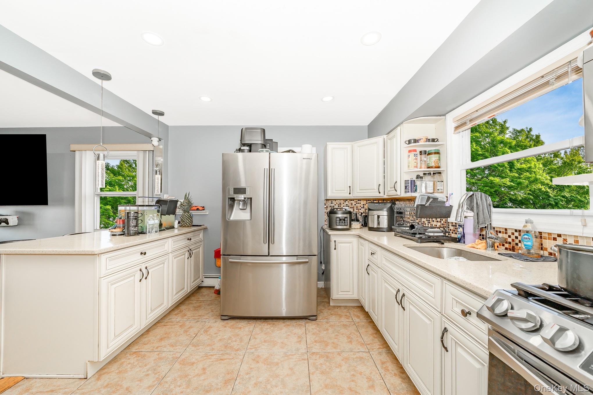 11 Overton Street, Freeport, NY 11520