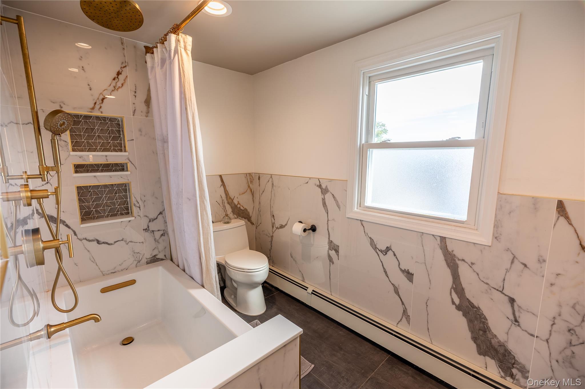 125 Garfield Street, Freeport, NY 11520