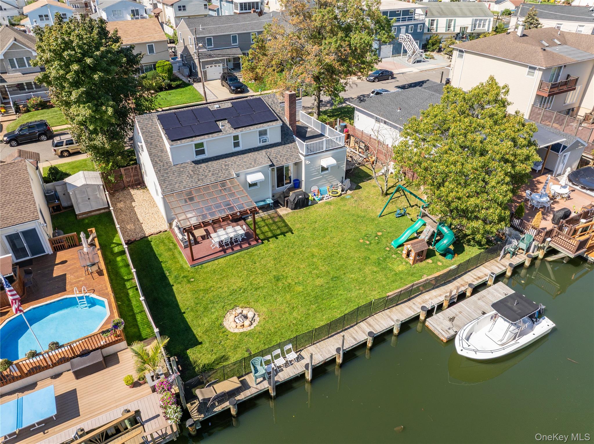 125 Garfield Street, Freeport, NY 11520