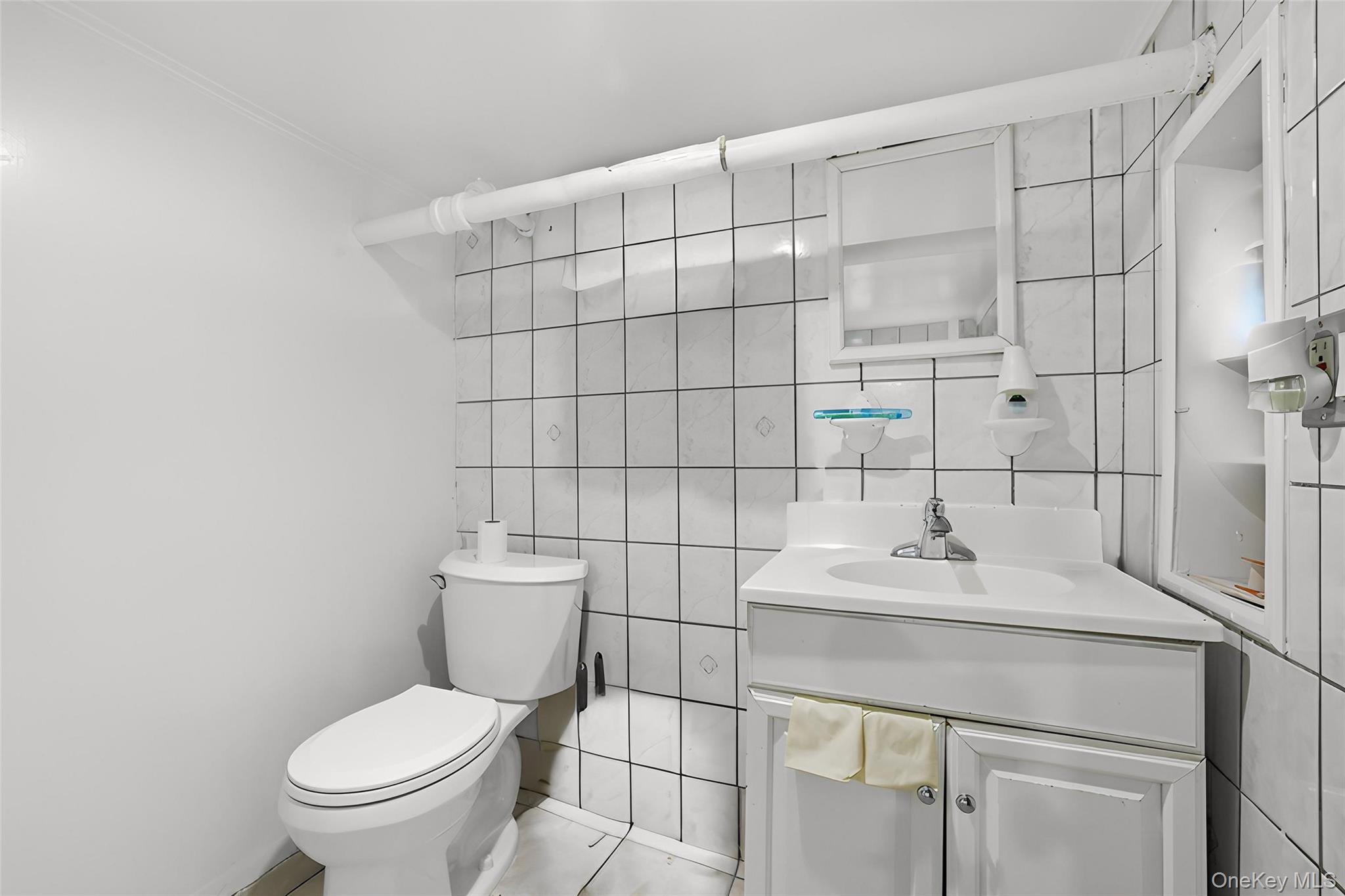 261 Edwards Place, Yonkers, NY 10703