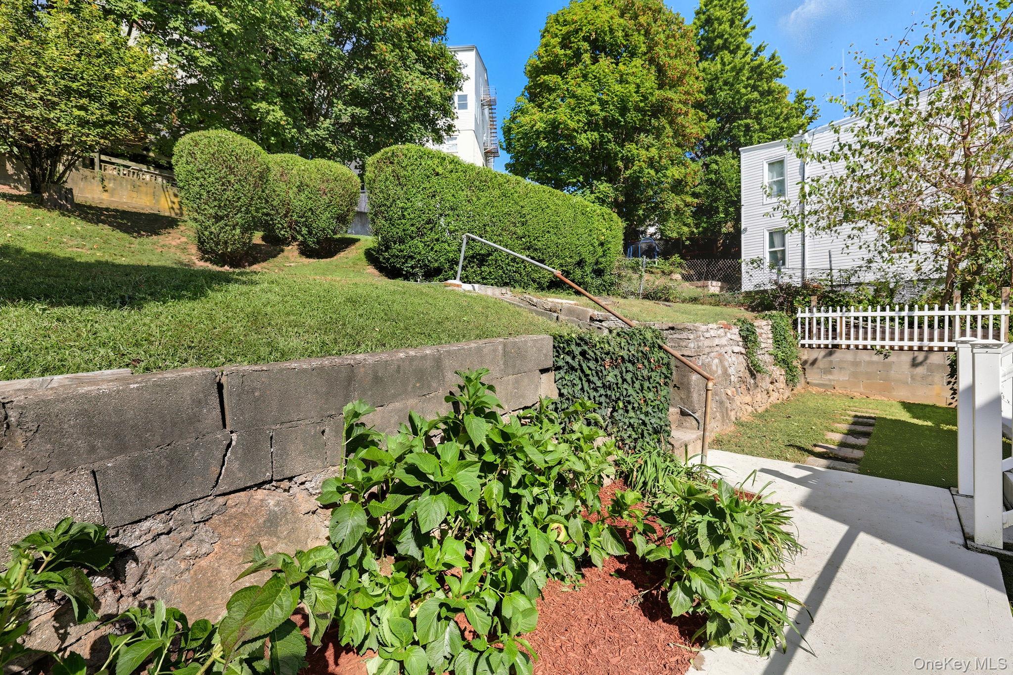 261 Edwards Place, Yonkers, NY 10703