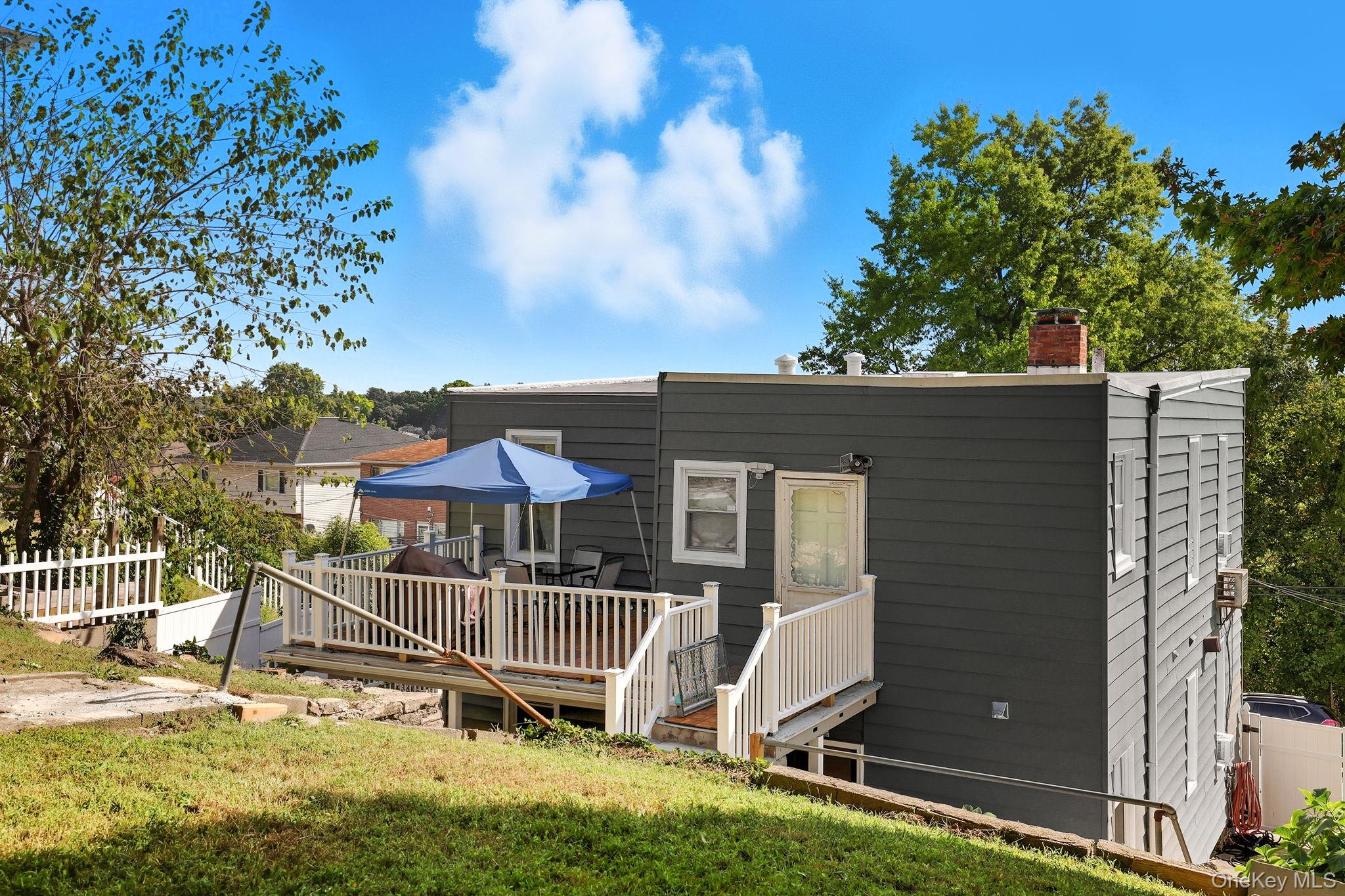 261 Edwards Place, Yonkers, NY 10703