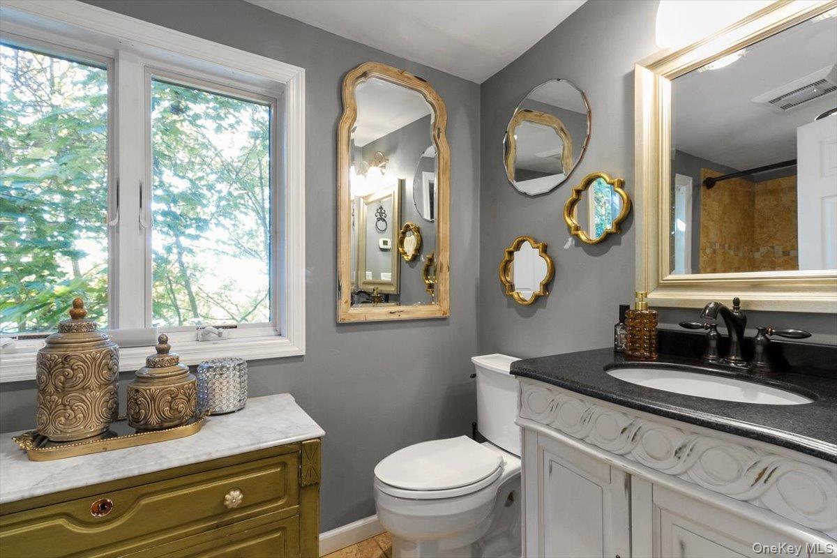 12 Philipse Road, Carmel, NY 10512