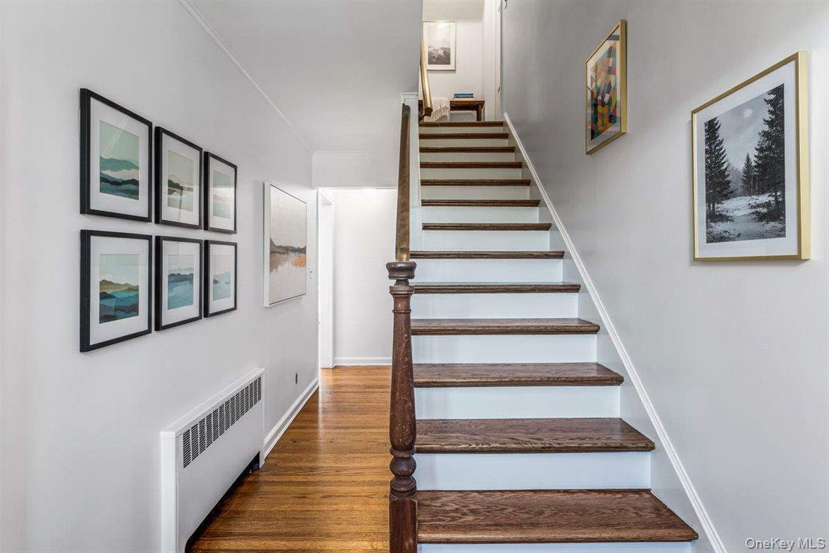 110 Hegemans Lane, Old Brookville, NY 11545