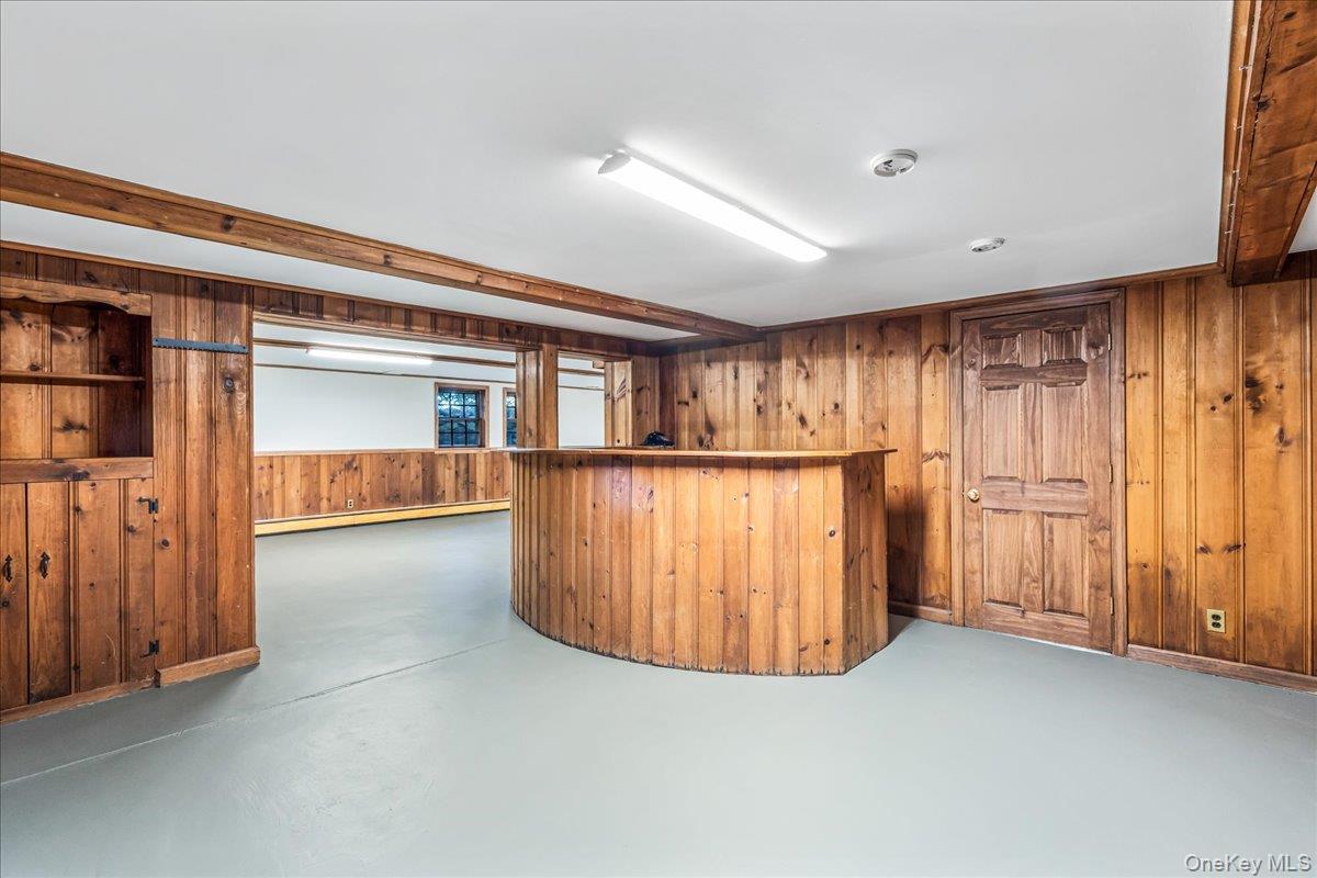 110 Hegemans Lane, Old Brookville, NY 11545