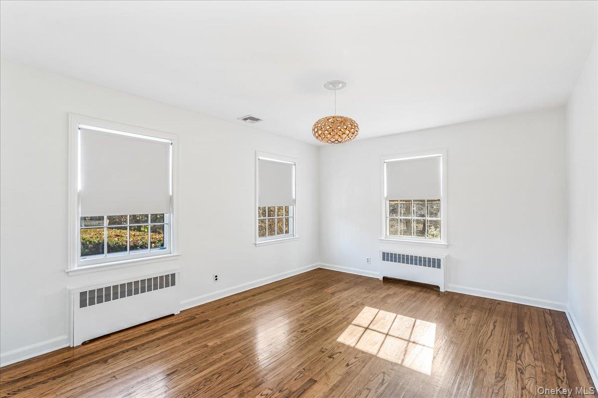 110 Hegemans Lane, Old Brookville, NY 11545