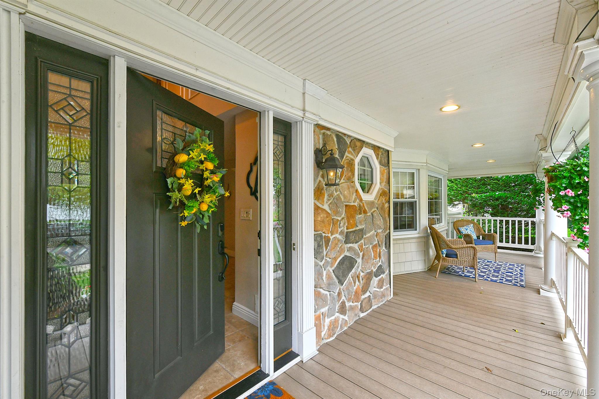 12 Pine Hollow Lane, Greenlawn, NY 11740