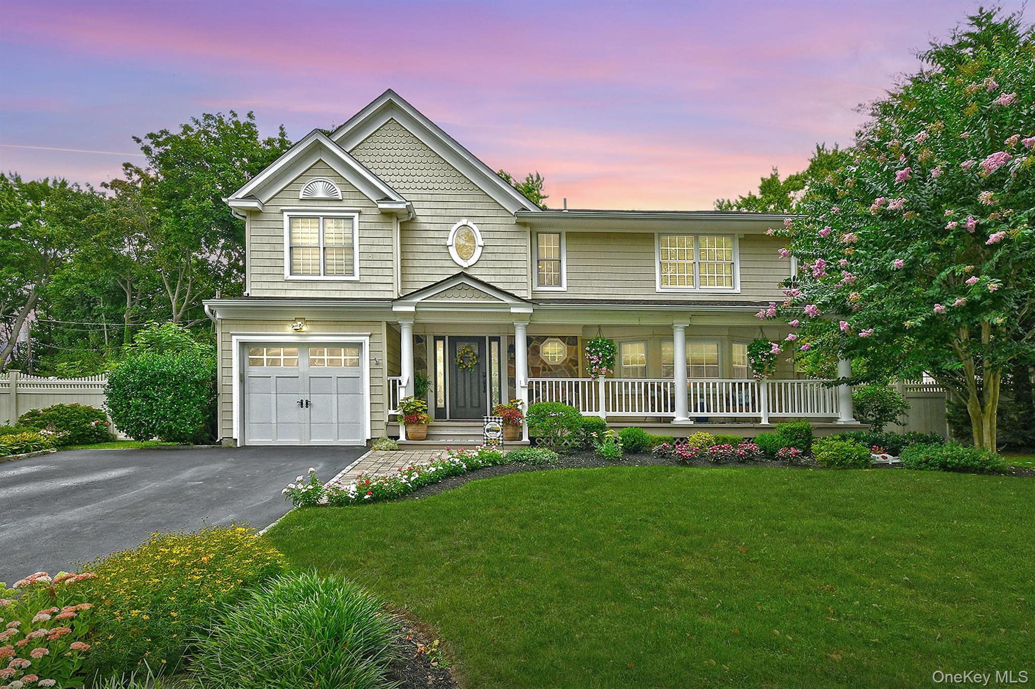 12 Pine Hollow Lane, Greenlawn, NY 11740